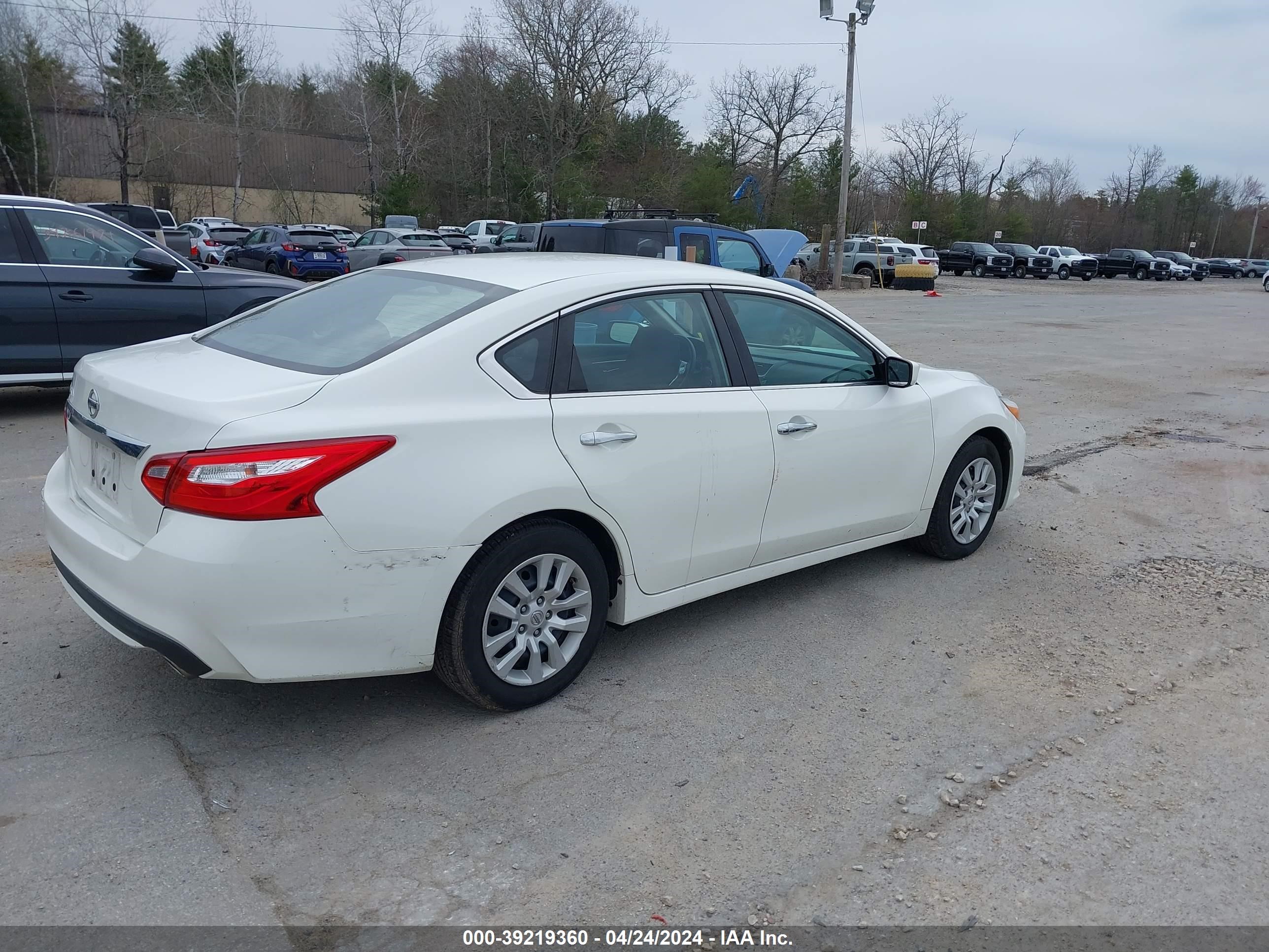 Photo 3 VIN: 1N4AL3AP4HC201036 - NISSAN ALTIMA 