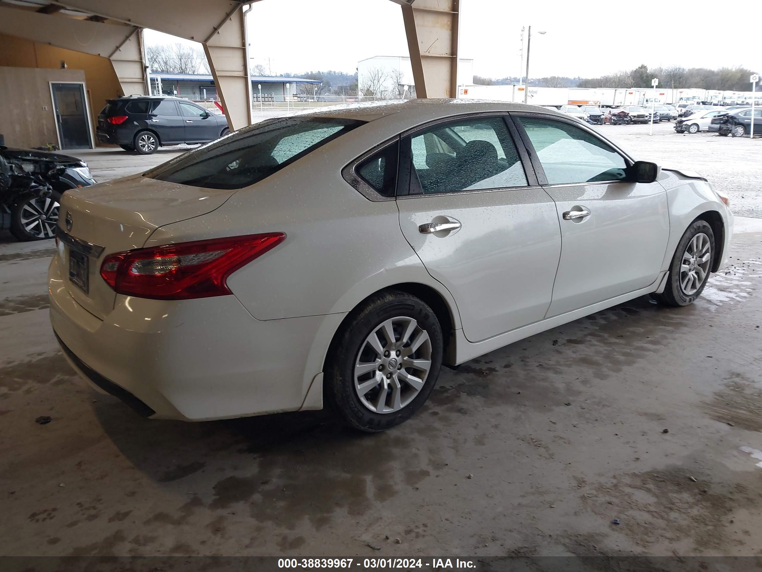 Photo 3 VIN: 1N4AL3AP4HC203160 - NISSAN ALTIMA 