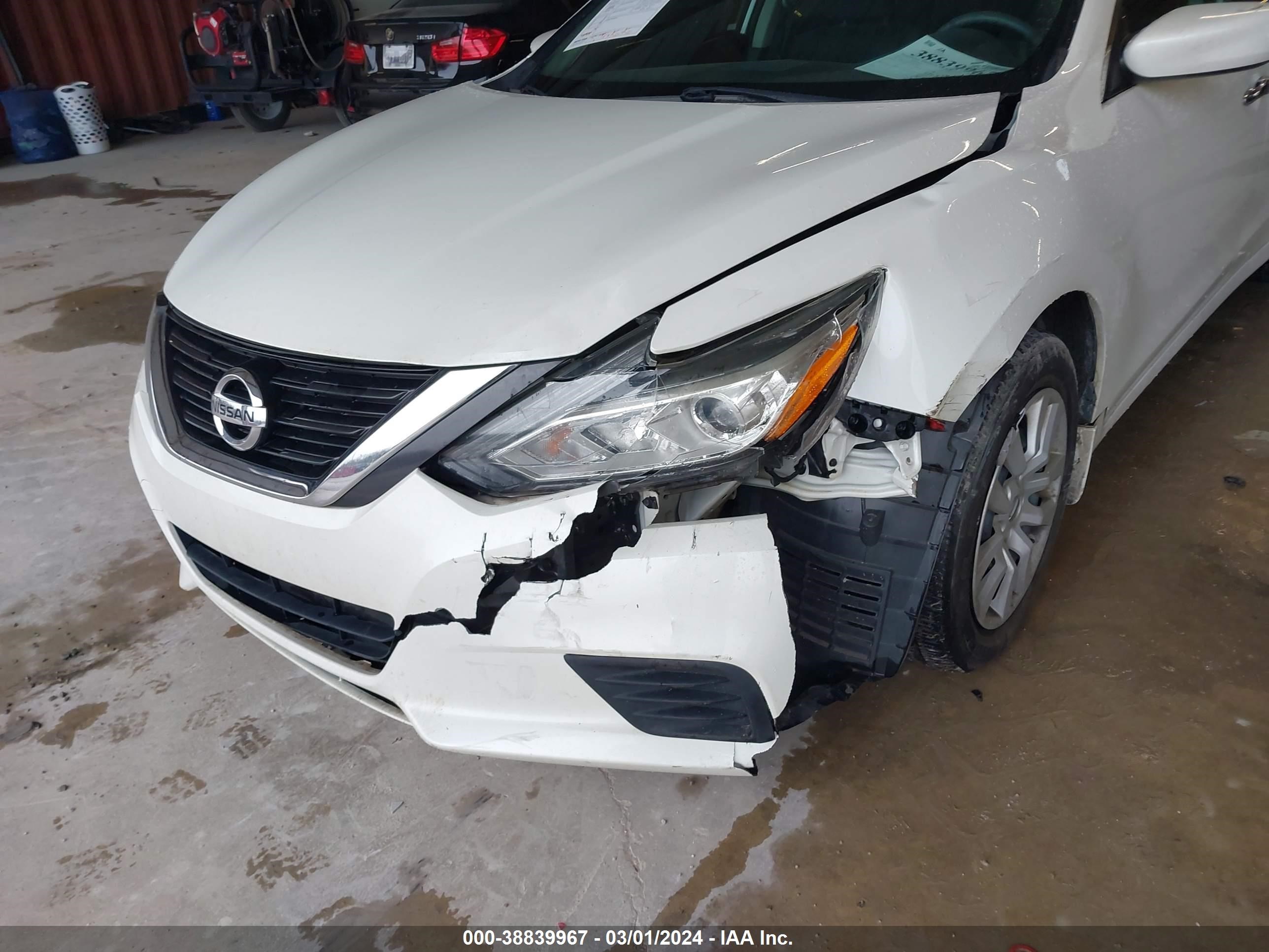 Photo 5 VIN: 1N4AL3AP4HC203160 - NISSAN ALTIMA 