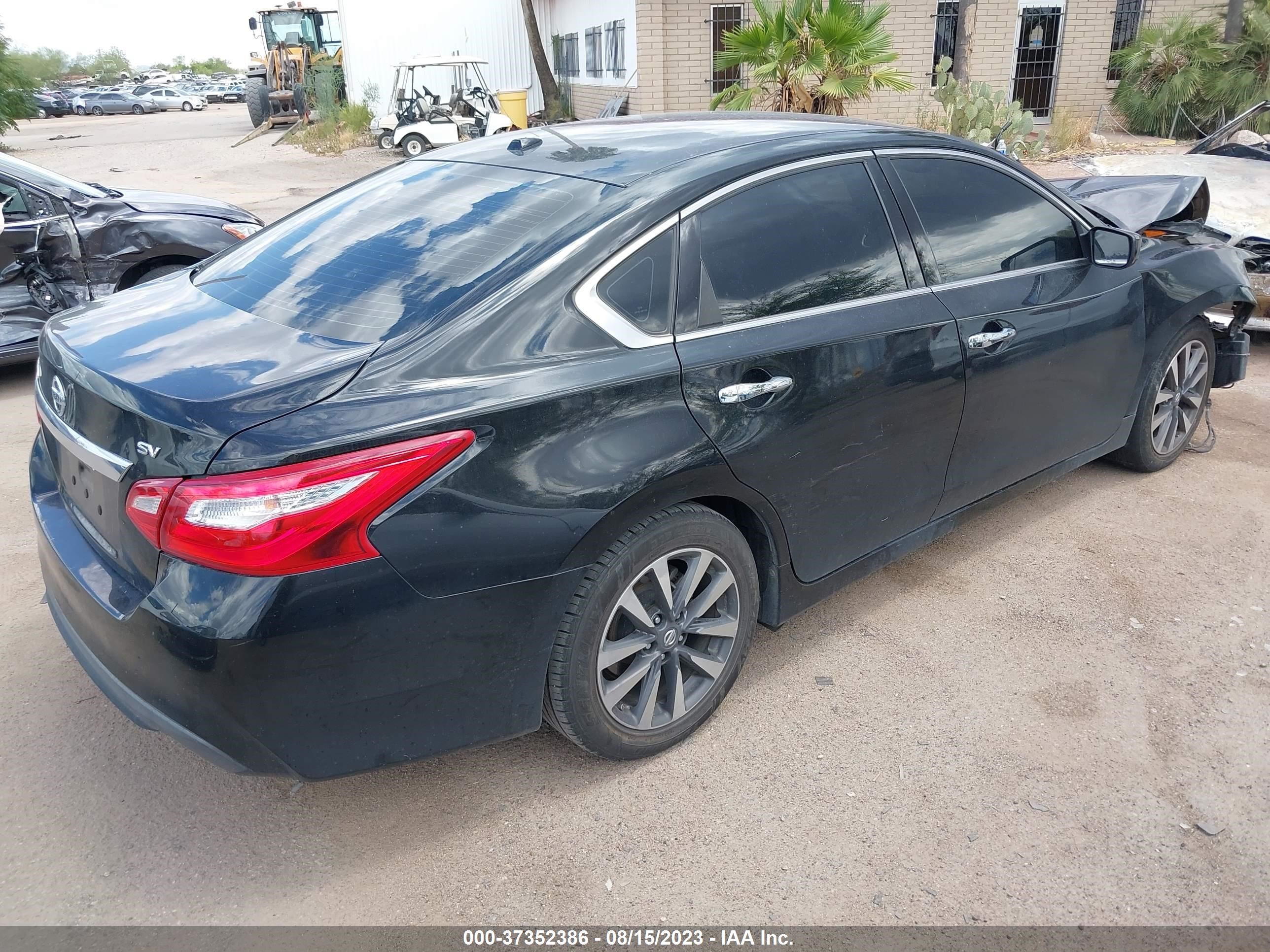 Photo 3 VIN: 1N4AL3AP4HC217690 - NISSAN ALTIMA 