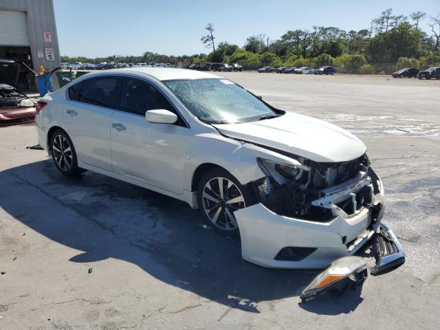 Photo 3 VIN: 1N4AL3AP4HC257994 - NISSAN ALTIMA 