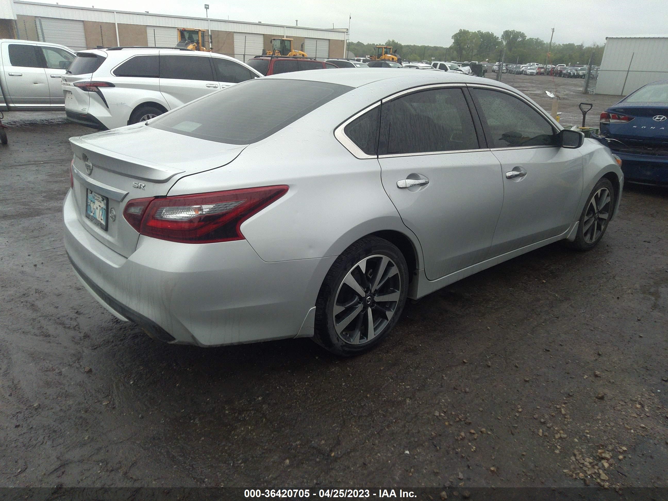 Photo 3 VIN: 1N4AL3AP4HN309211 - NISSAN ALTIMA 