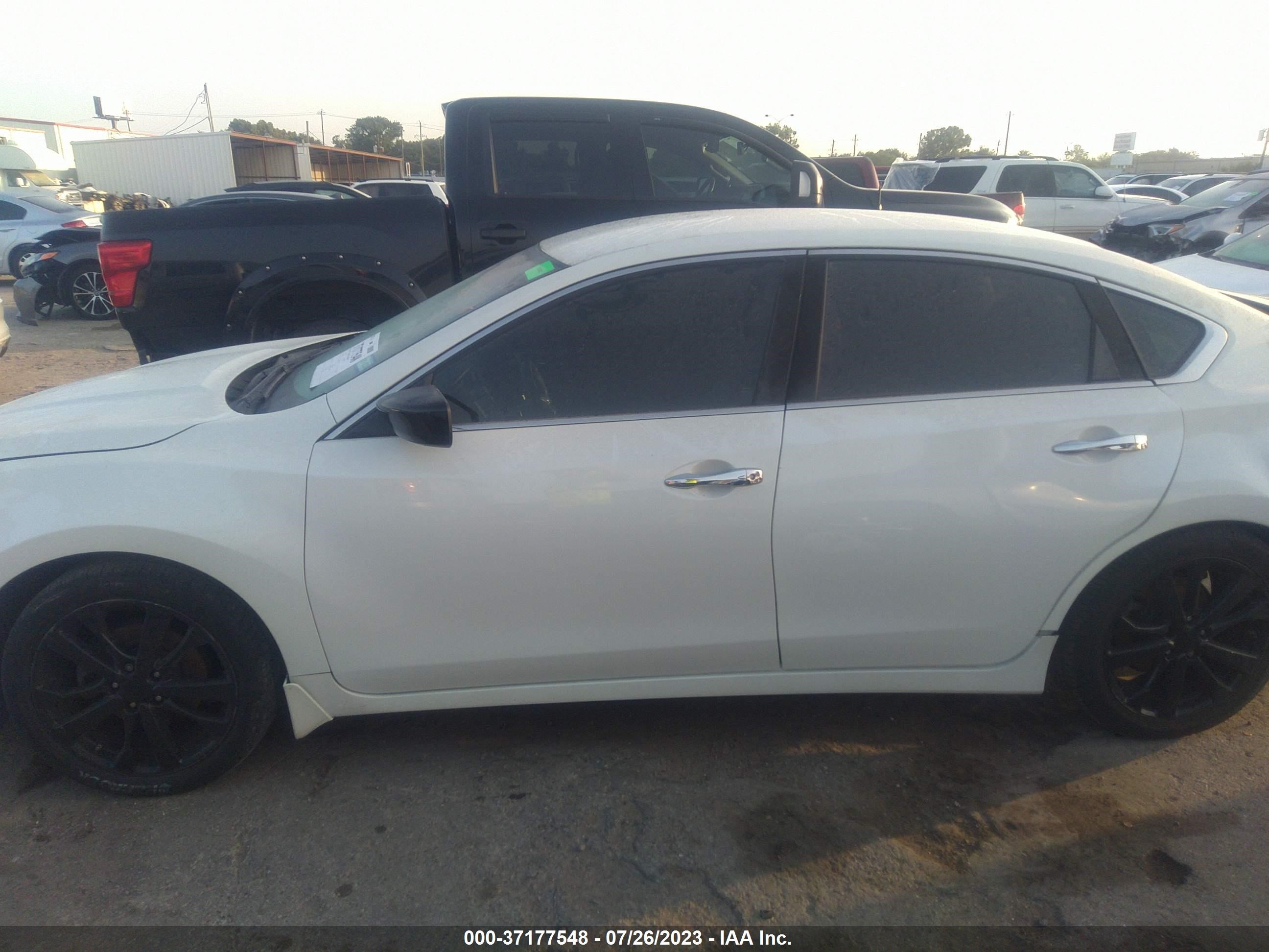 Photo 14 VIN: 1N4AL3AP4HN337512 - NISSAN ALTIMA 