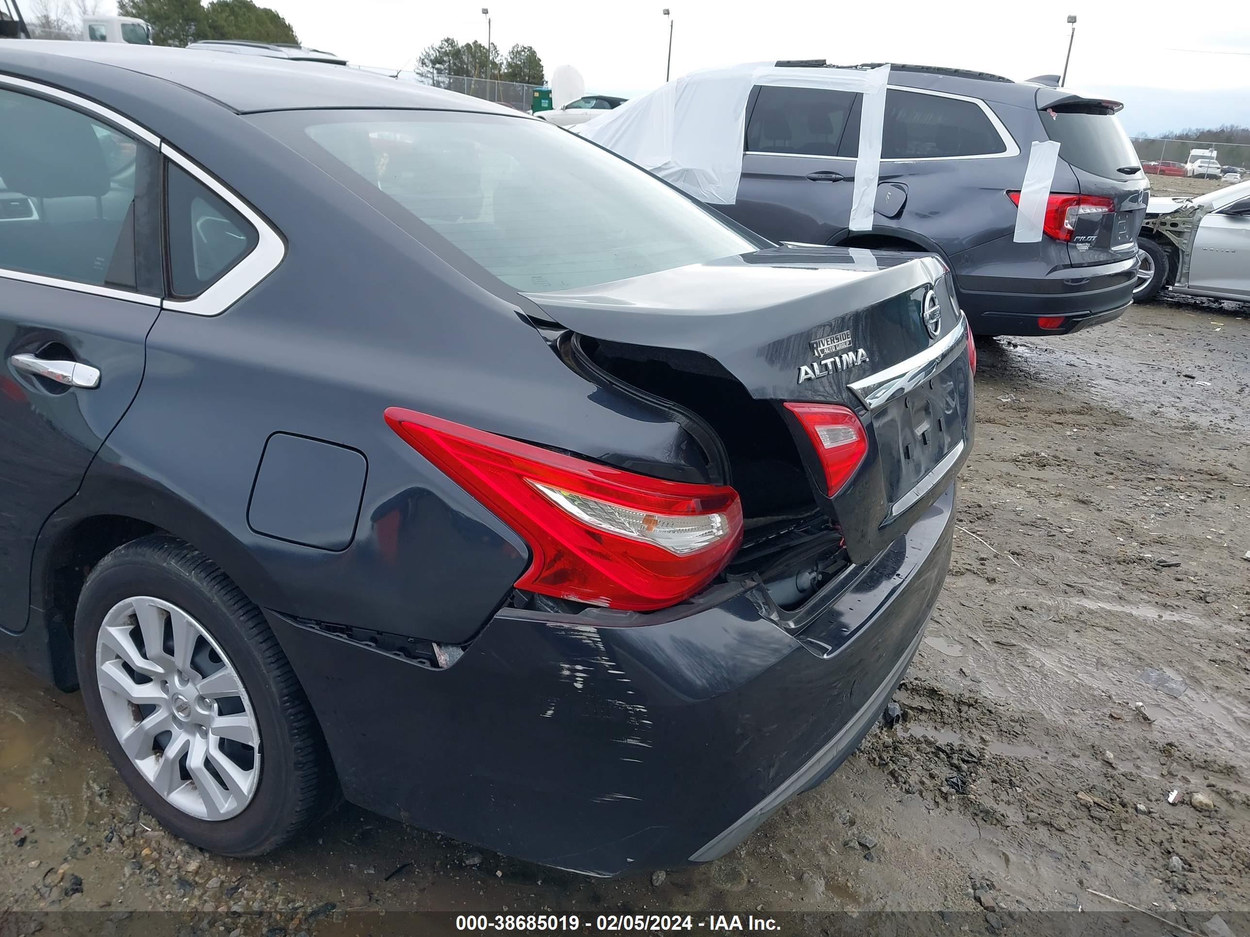 Photo 5 VIN: 1N4AL3AP4HN350356 - NISSAN ALTIMA 