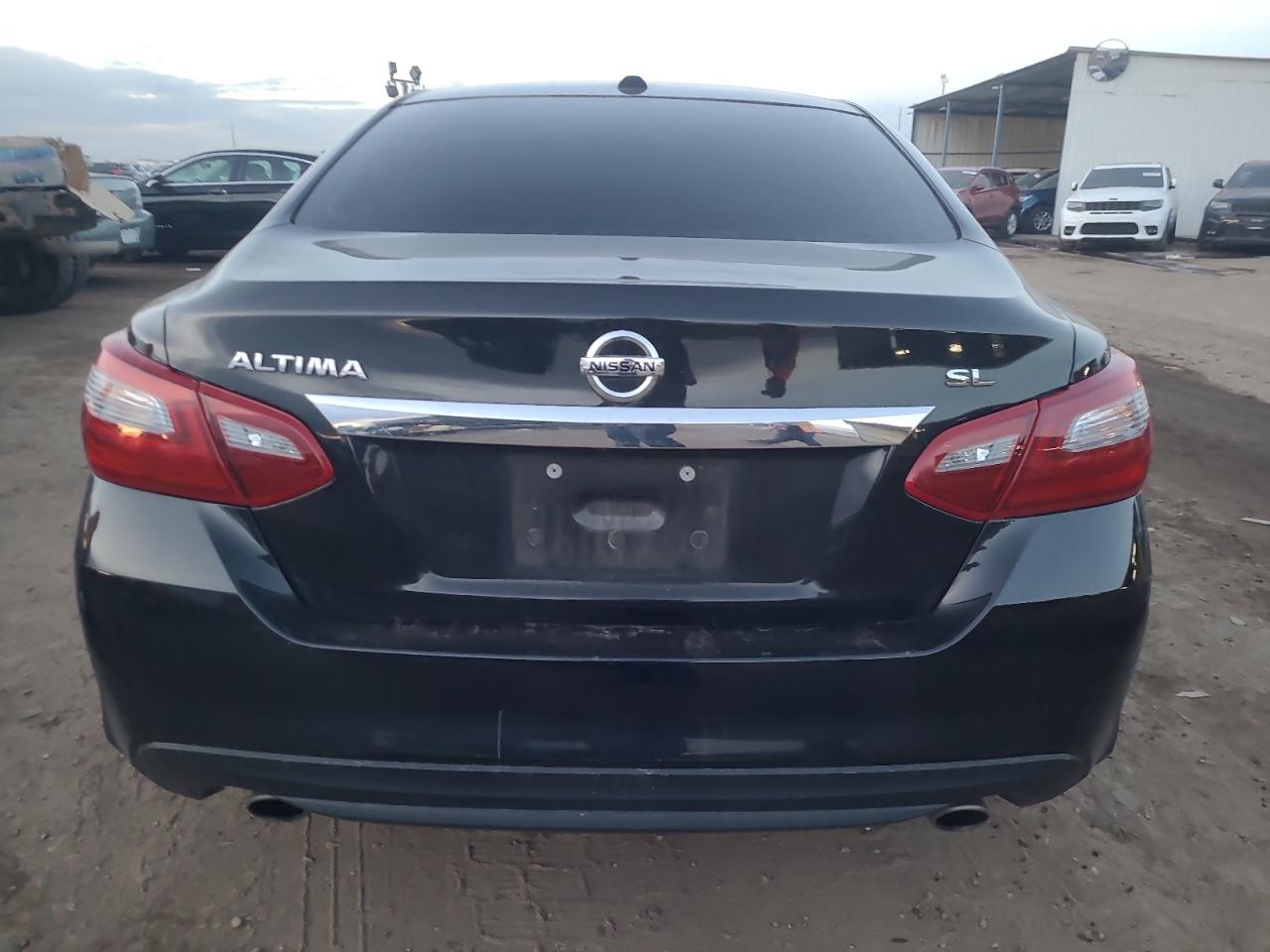 Photo 5 VIN: 1N4AL3AP4JC155200 - NISSAN ALTIMA 