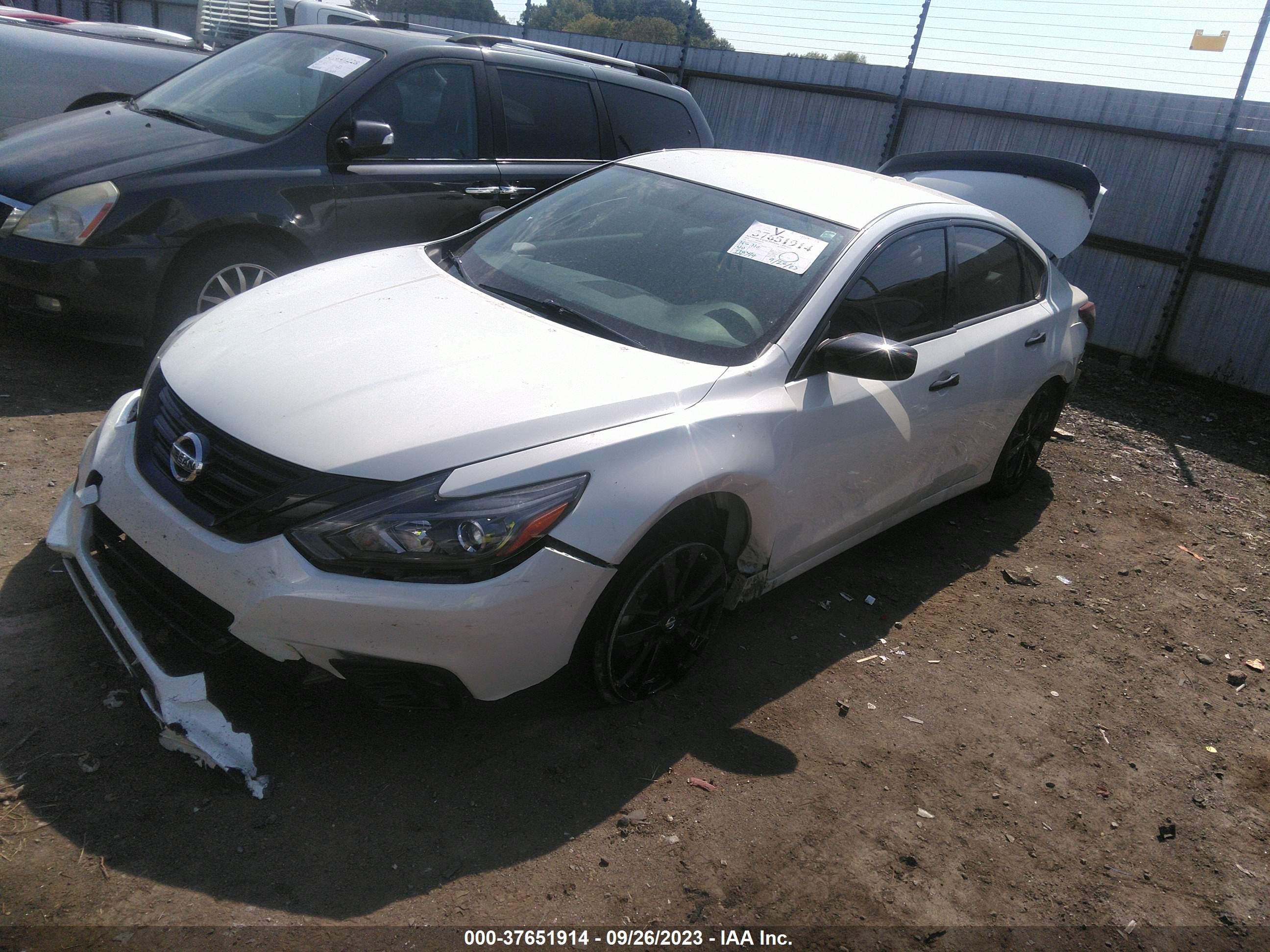 Photo 1 VIN: 1N4AL3AP4JC158033 - NISSAN ALTIMA 