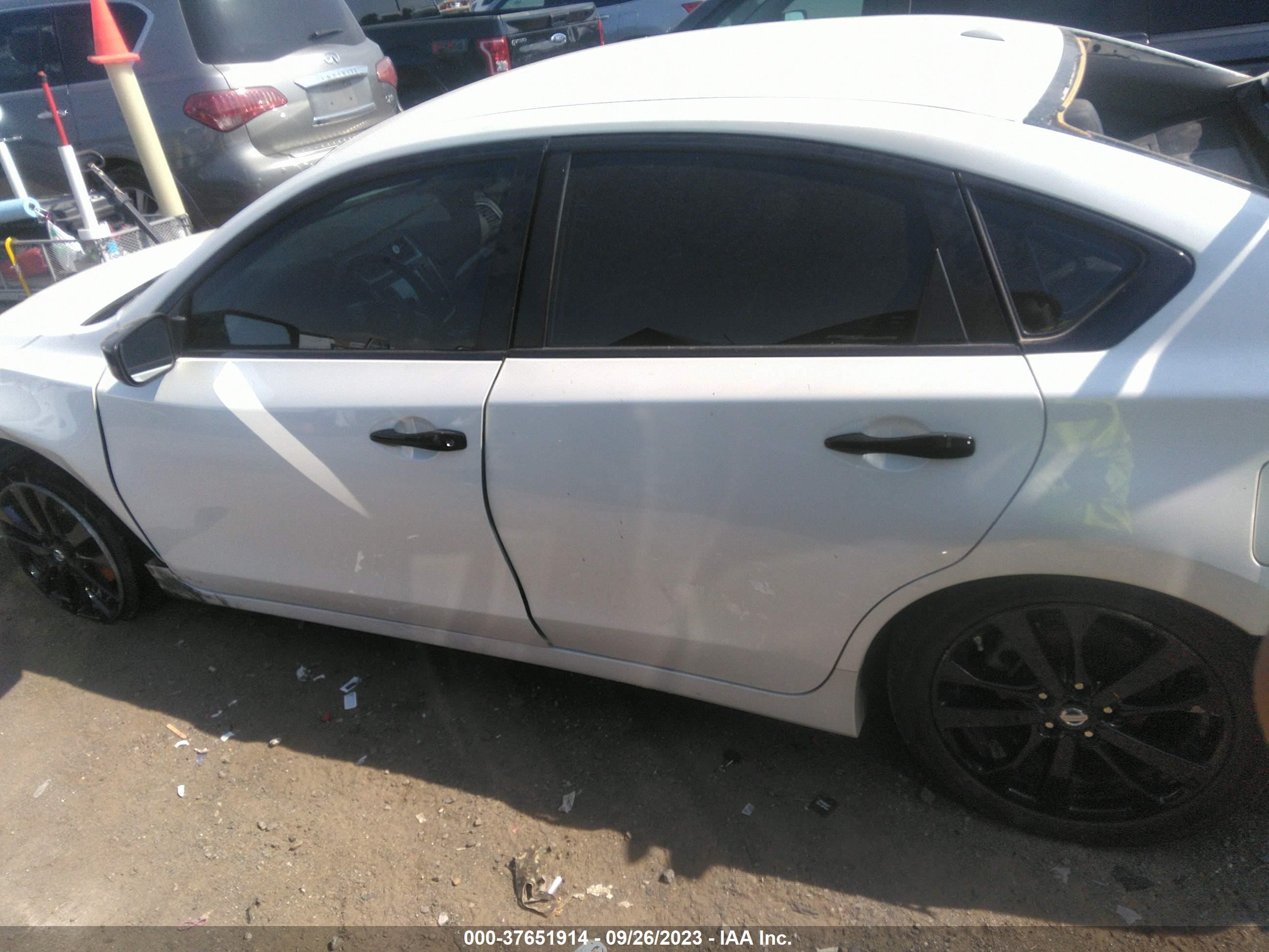 Photo 12 VIN: 1N4AL3AP4JC158033 - NISSAN ALTIMA 