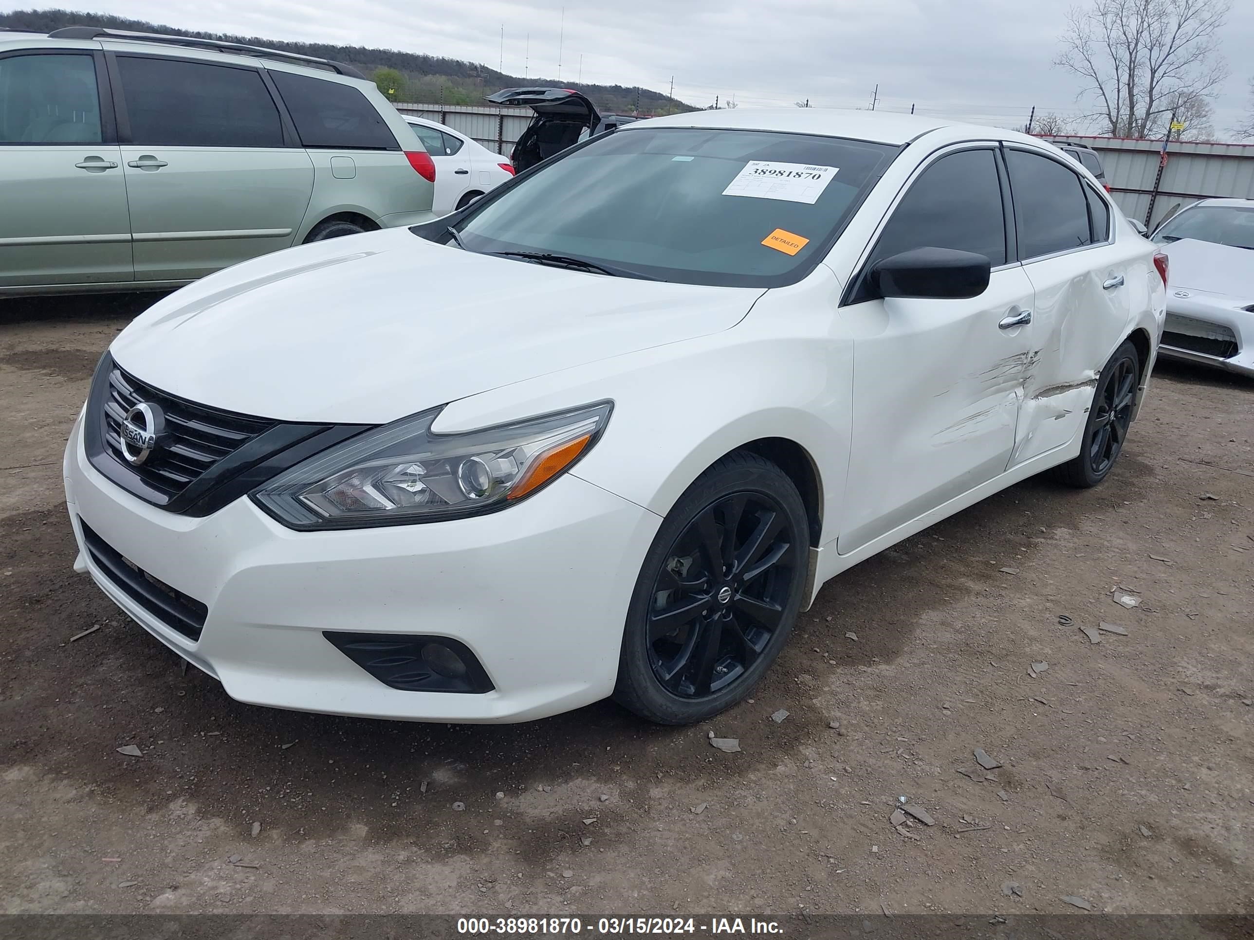 Photo 1 VIN: 1N4AL3AP4JC228100 - NISSAN ALTIMA 