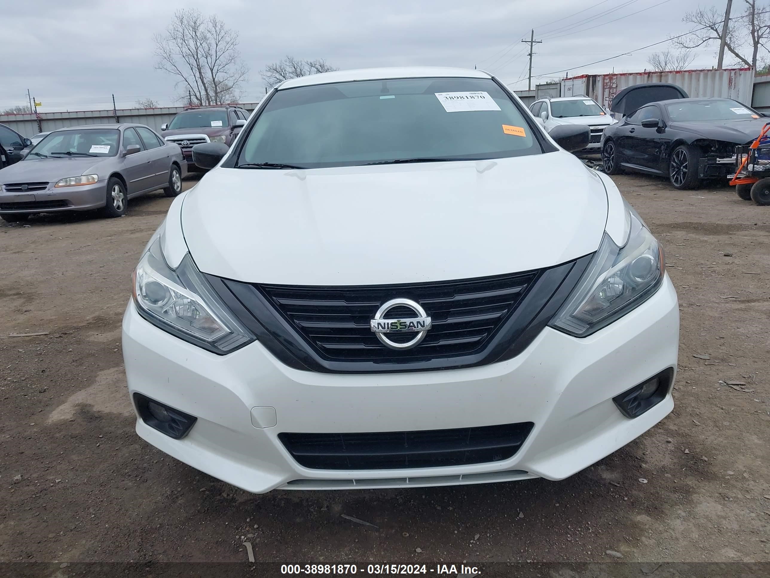 Photo 12 VIN: 1N4AL3AP4JC228100 - NISSAN ALTIMA 