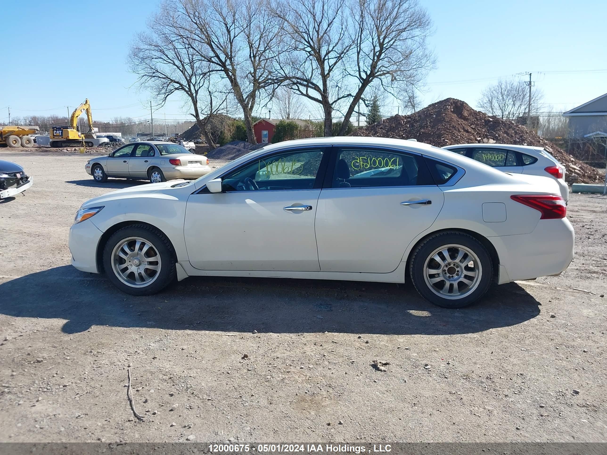 Photo 13 VIN: 1N4AL3AP4JC237623 - NISSAN ALTIMA 