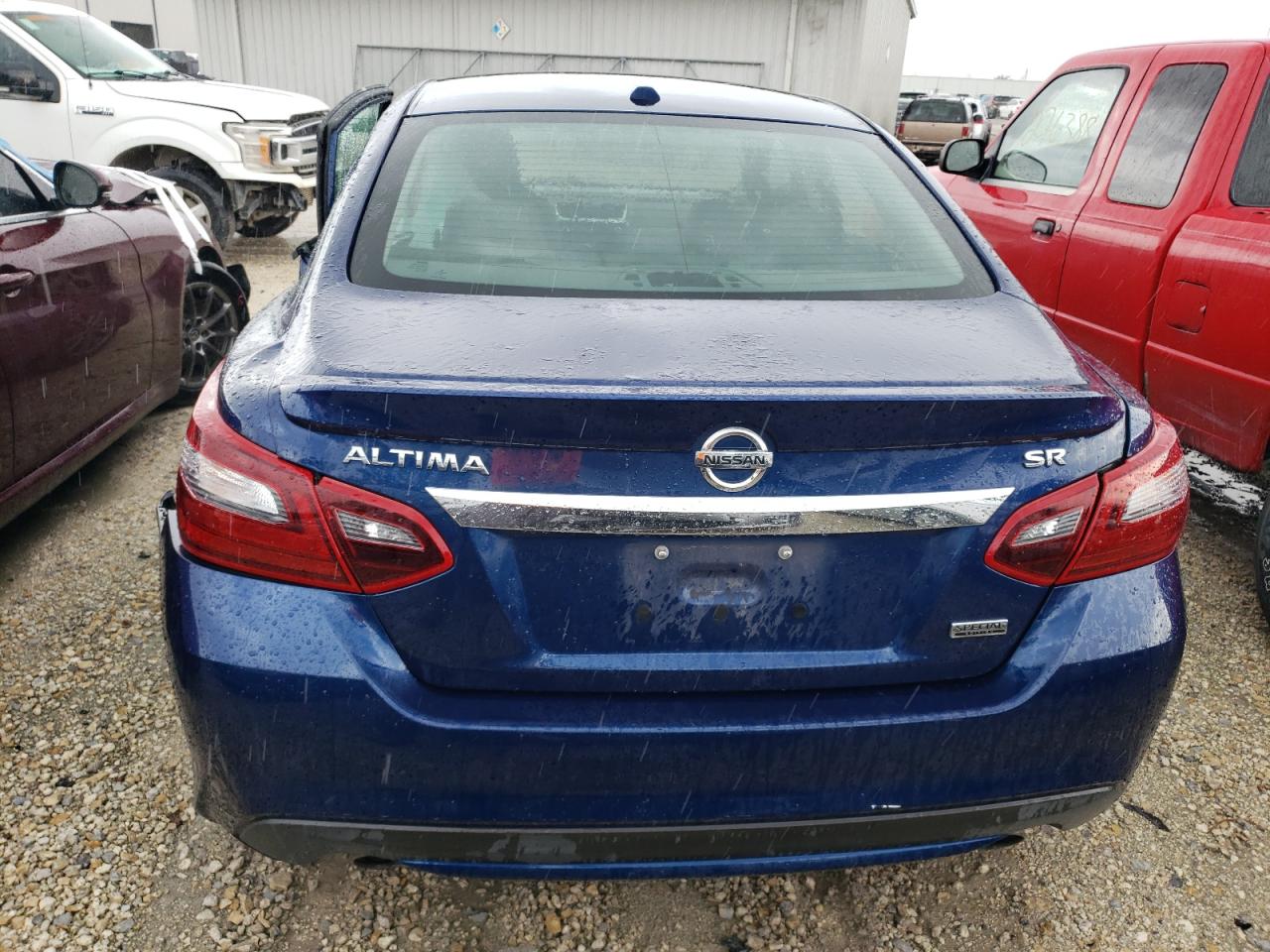 Photo 5 VIN: 1N4AL3AP4JC238559 - NISSAN ALTIMA 