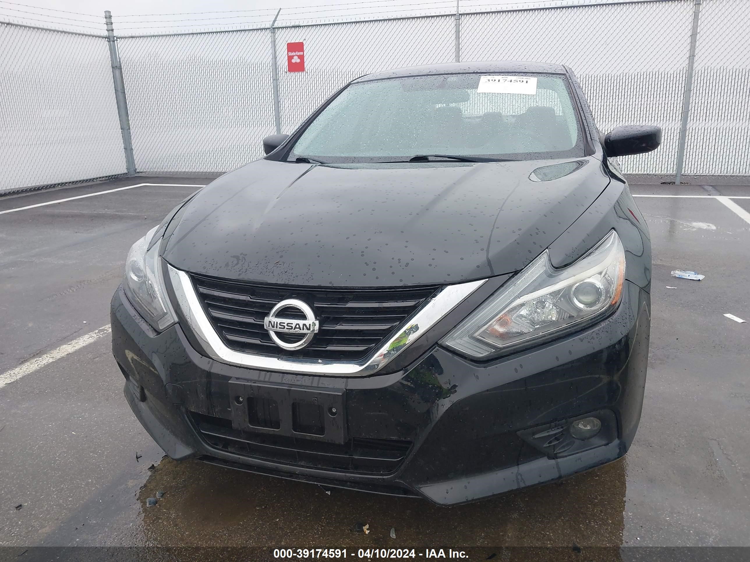 Photo 11 VIN: 1N4AL3AP4JC267141 - NISSAN ALTIMA 