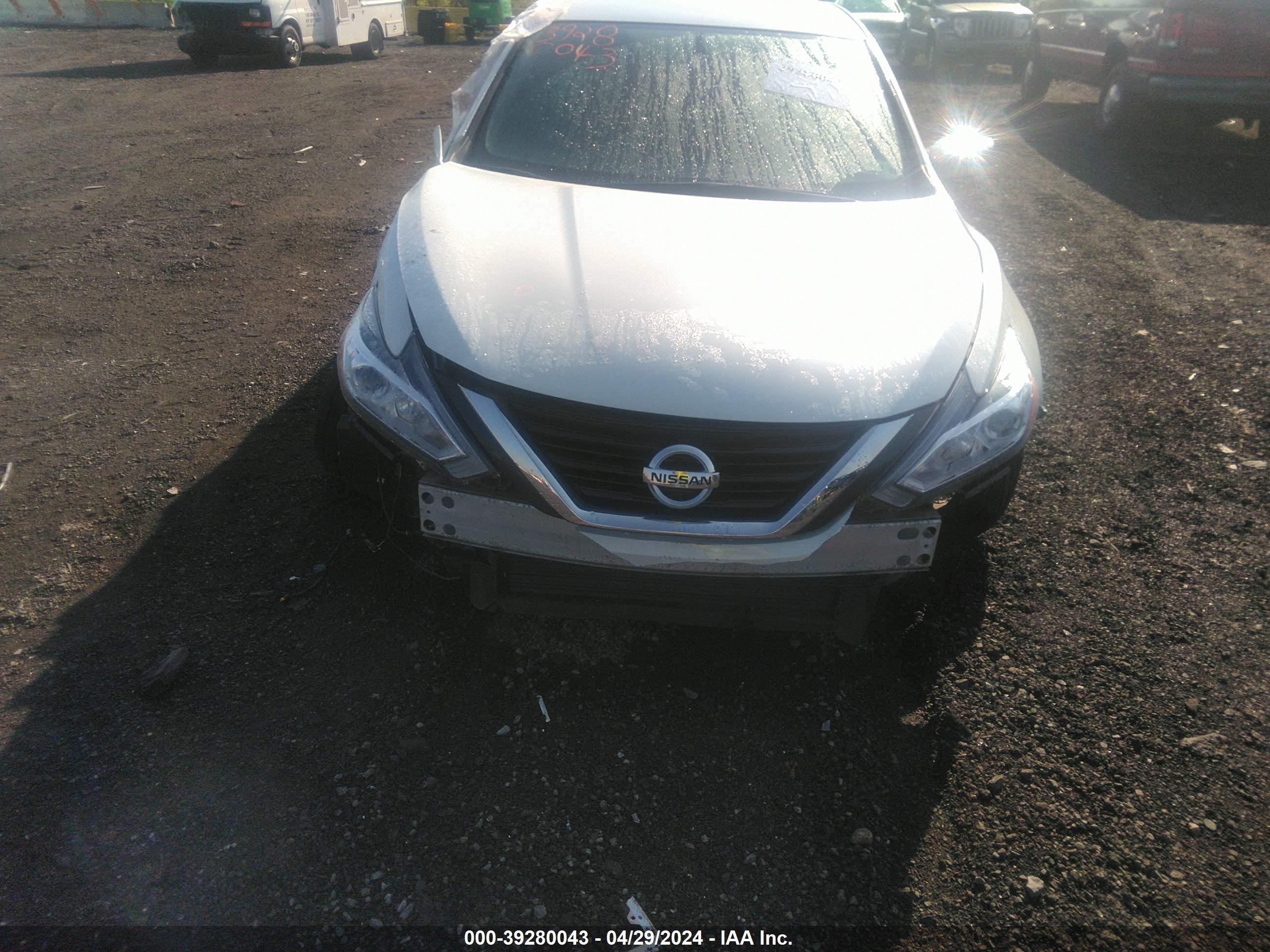 Photo 11 VIN: 1N4AL3AP4JC286823 - NISSAN ALTIMA 