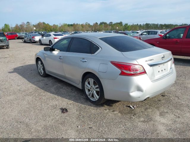 Photo 2 VIN: 1N4AL3AP5DC174679 - NISSAN ALTIMA 