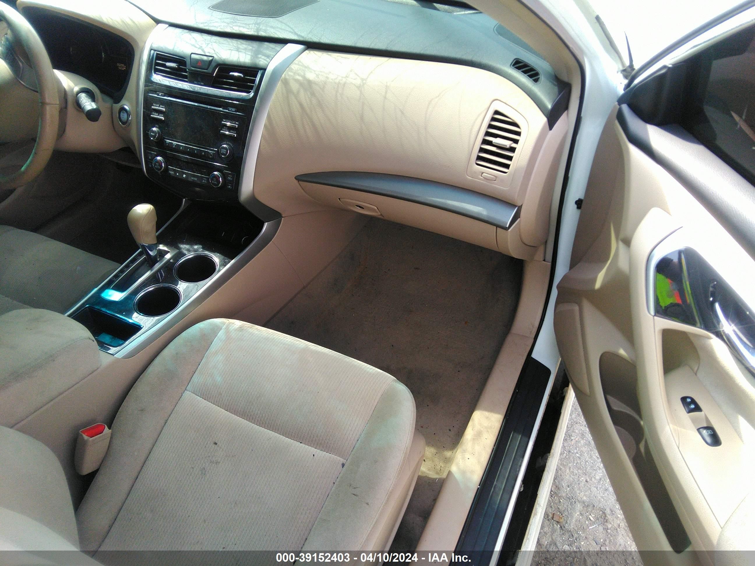 Photo 4 VIN: 1N4AL3AP5DC180143 - NISSAN ALTIMA 