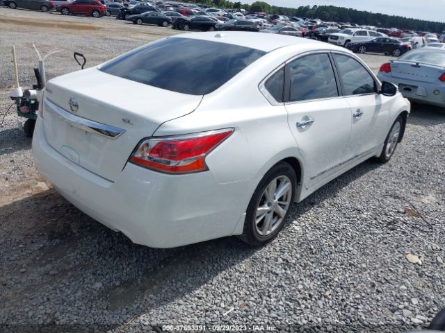 Photo 3 VIN: 1N4AL3AP5DC212833 - NISSAN ALTIMA 