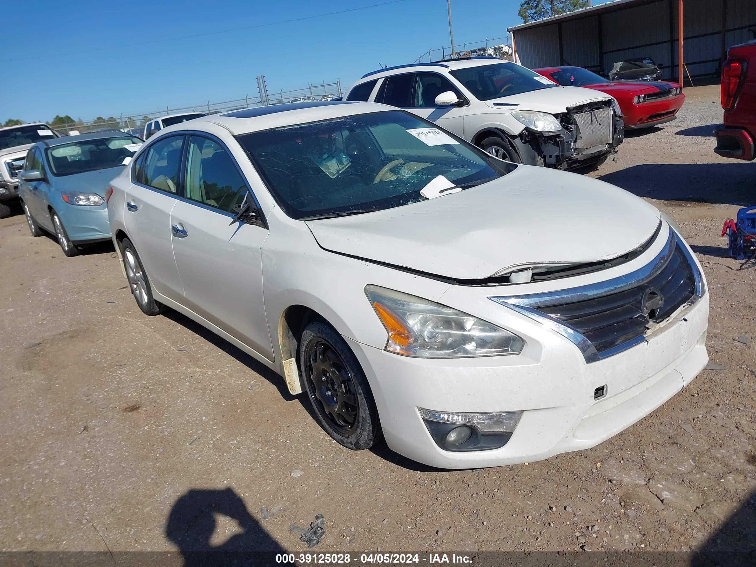 Photo 0 VIN: 1N4AL3AP5DN516135 - NISSAN ALTIMA 