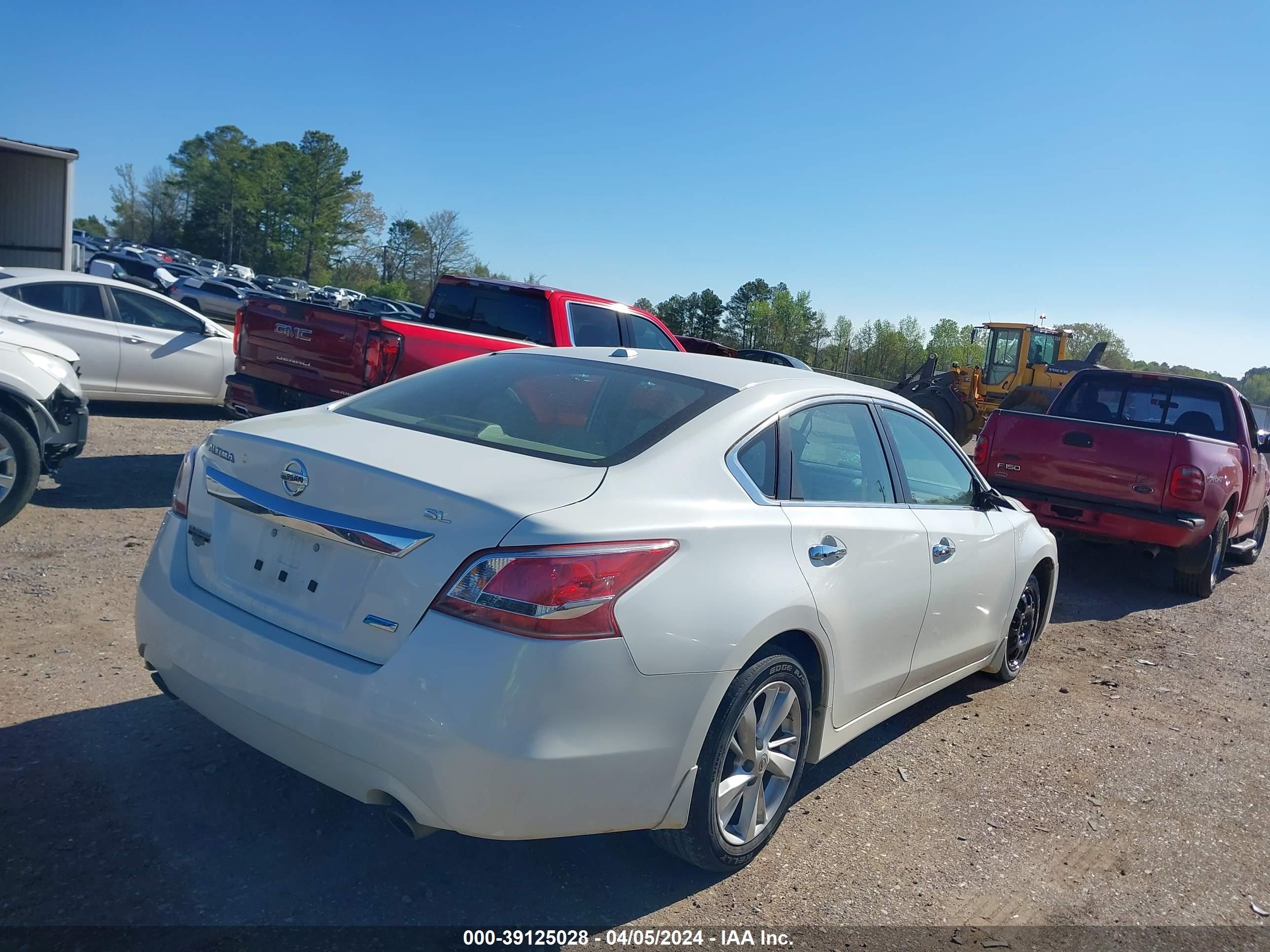 Photo 3 VIN: 1N4AL3AP5DN516135 - NISSAN ALTIMA 