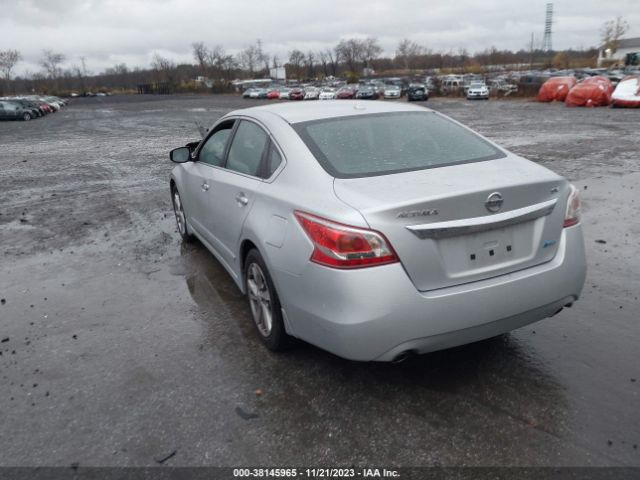 Photo 2 VIN: 1N4AL3AP5DN557638 - NISSAN ALTIMA 