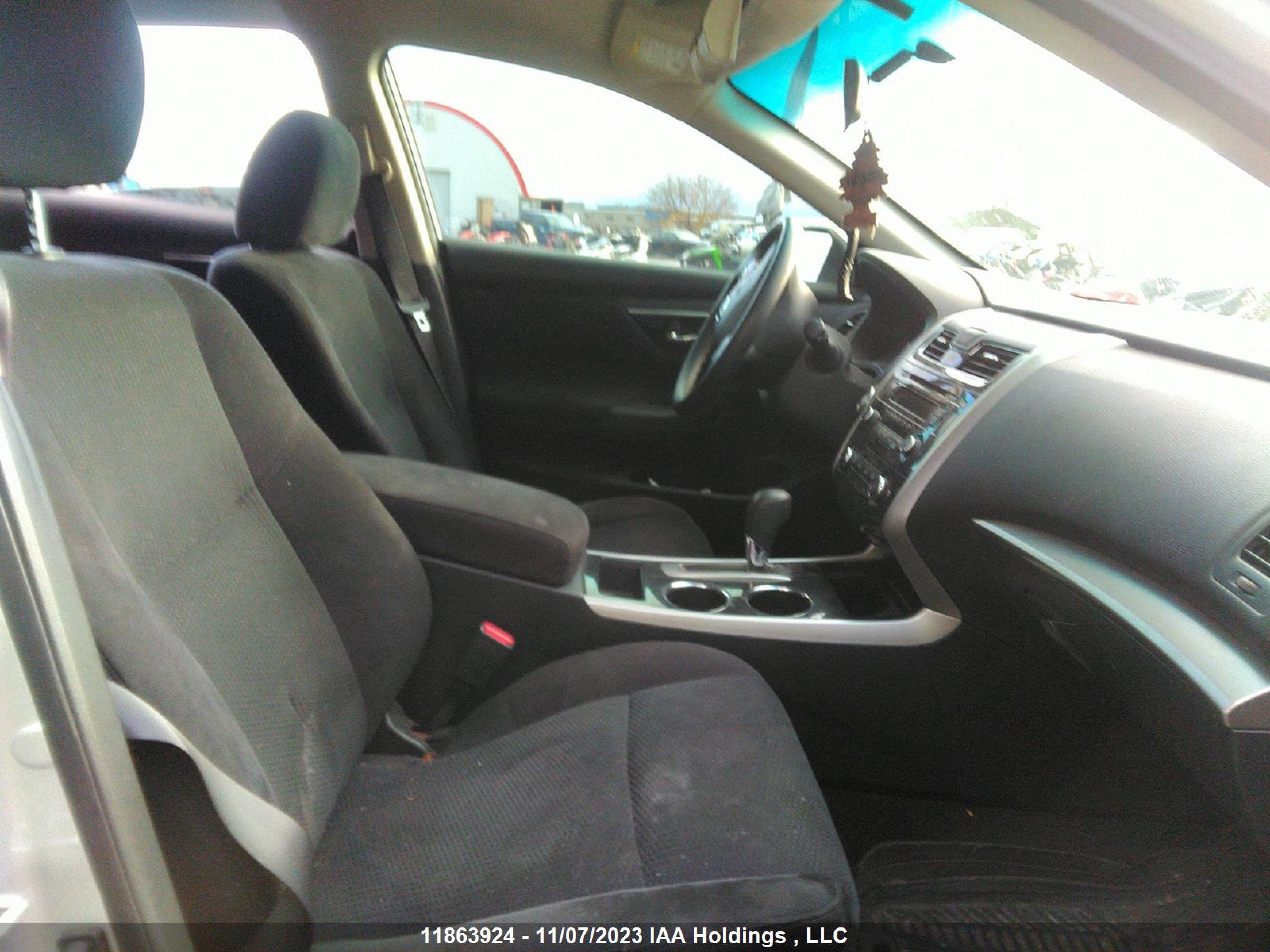 Photo 4 VIN: 1N4AL3AP5EN261777 - NISSAN ALTIMA 