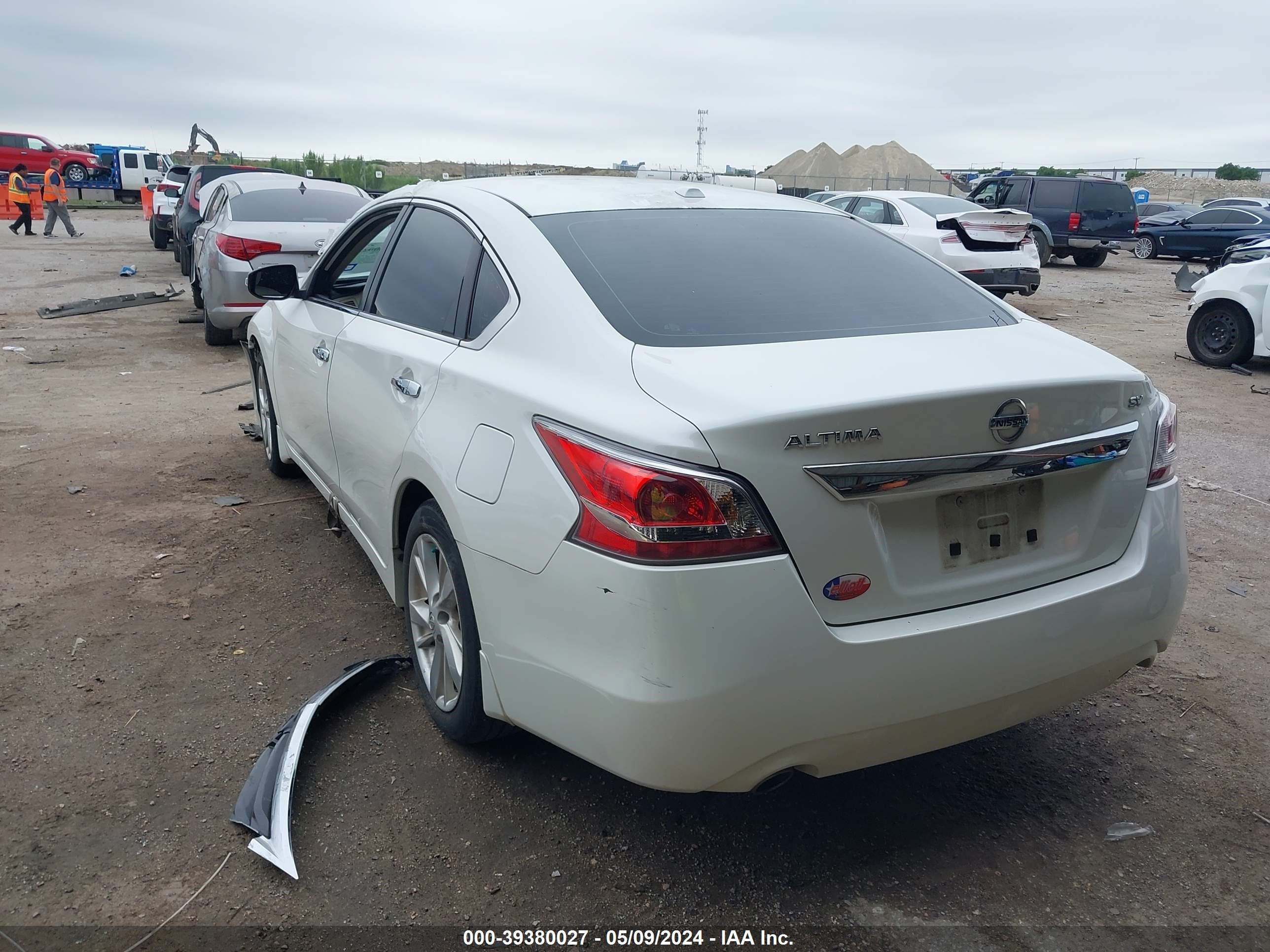 Photo 2 VIN: 1N4AL3AP5FC141491 - NISSAN ALTIMA 