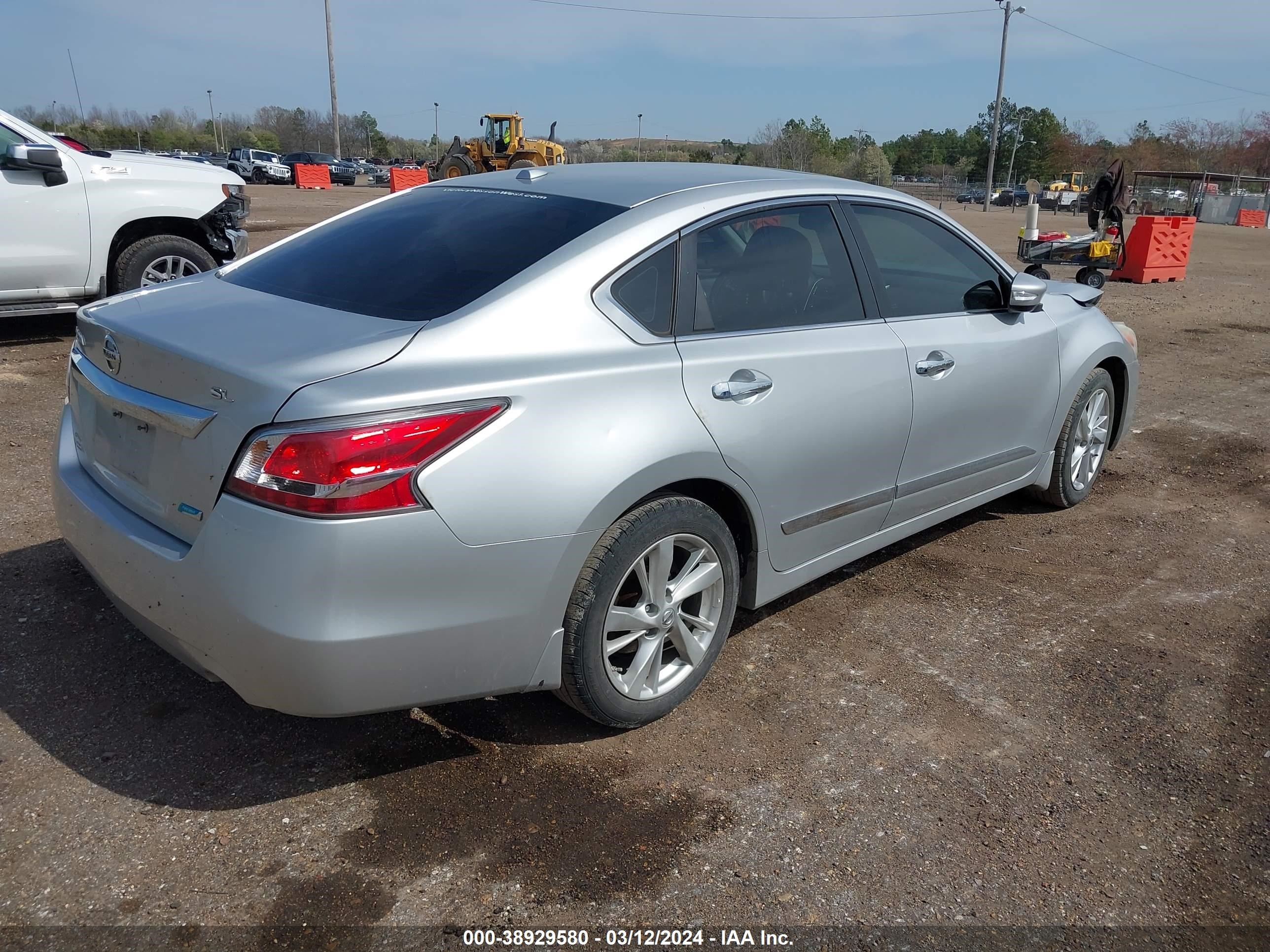 Photo 3 VIN: 1N4AL3AP5FC155598 - NISSAN ALTIMA 