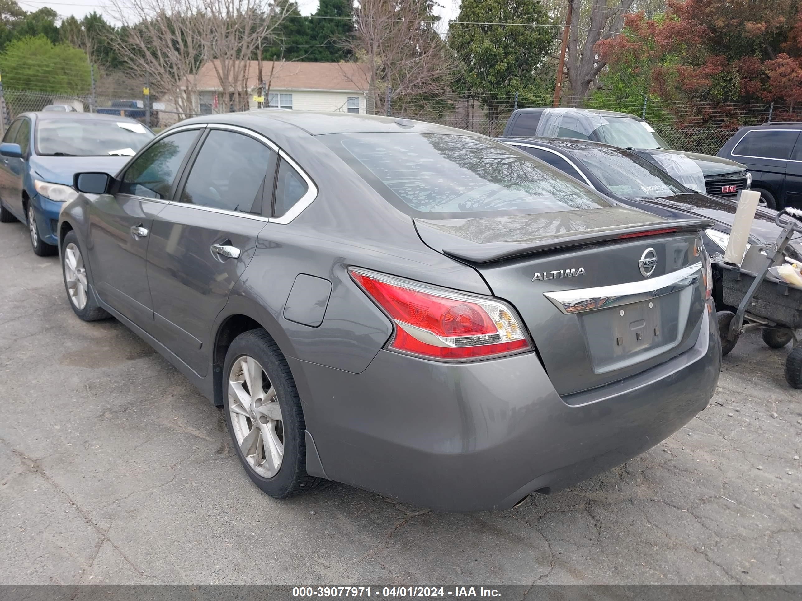 Photo 2 VIN: 1N4AL3AP5FC161031 - NISSAN ALTIMA 