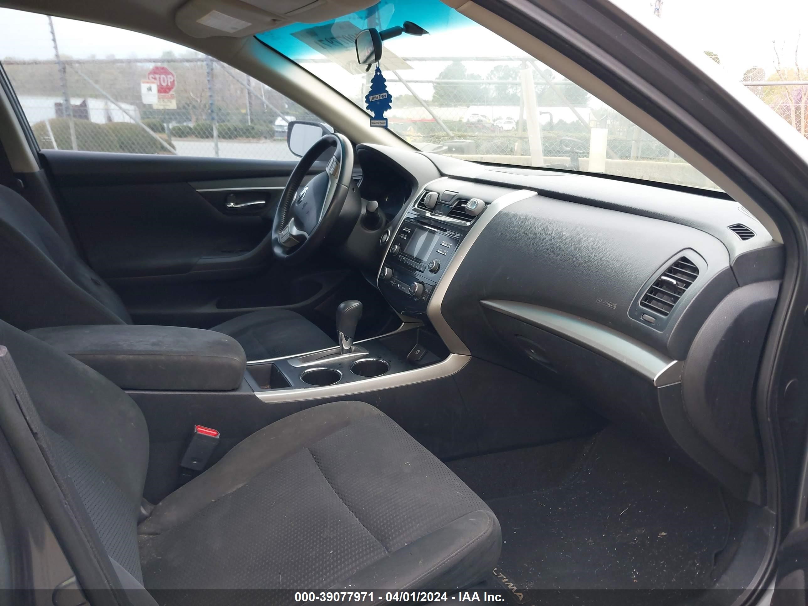 Photo 4 VIN: 1N4AL3AP5FC161031 - NISSAN ALTIMA 