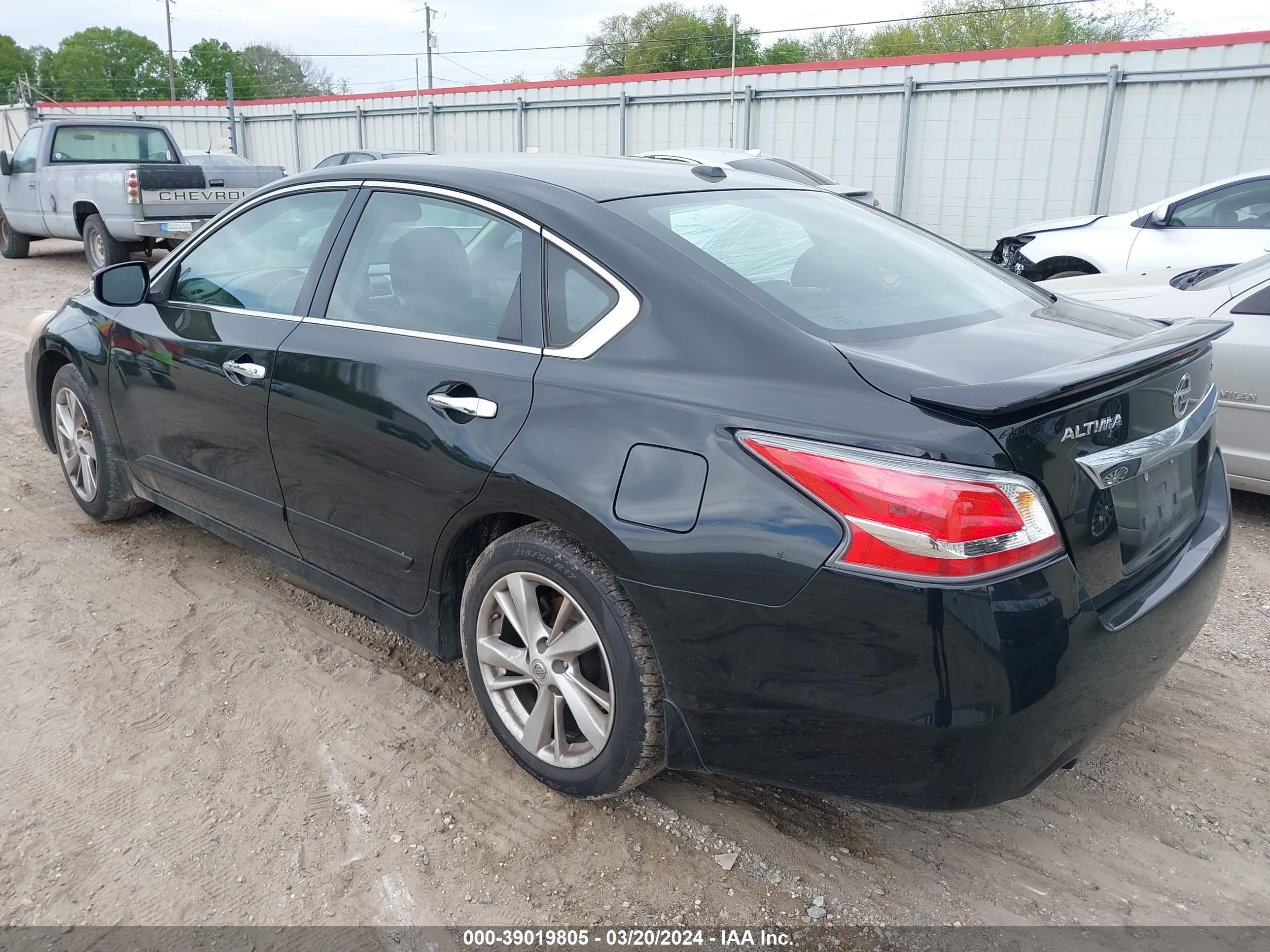 Photo 2 VIN: 1N4AL3AP5FC255894 - NISSAN ALTIMA 