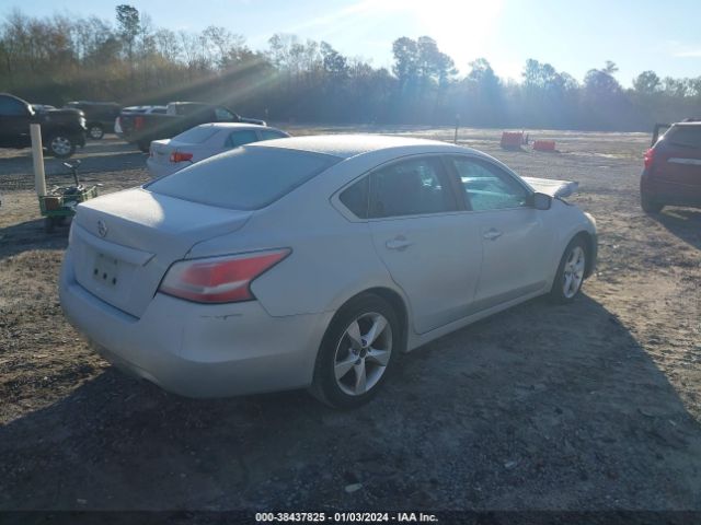 Photo 3 VIN: 1N4AL3AP5FN384710 - NISSAN ALTIMA 