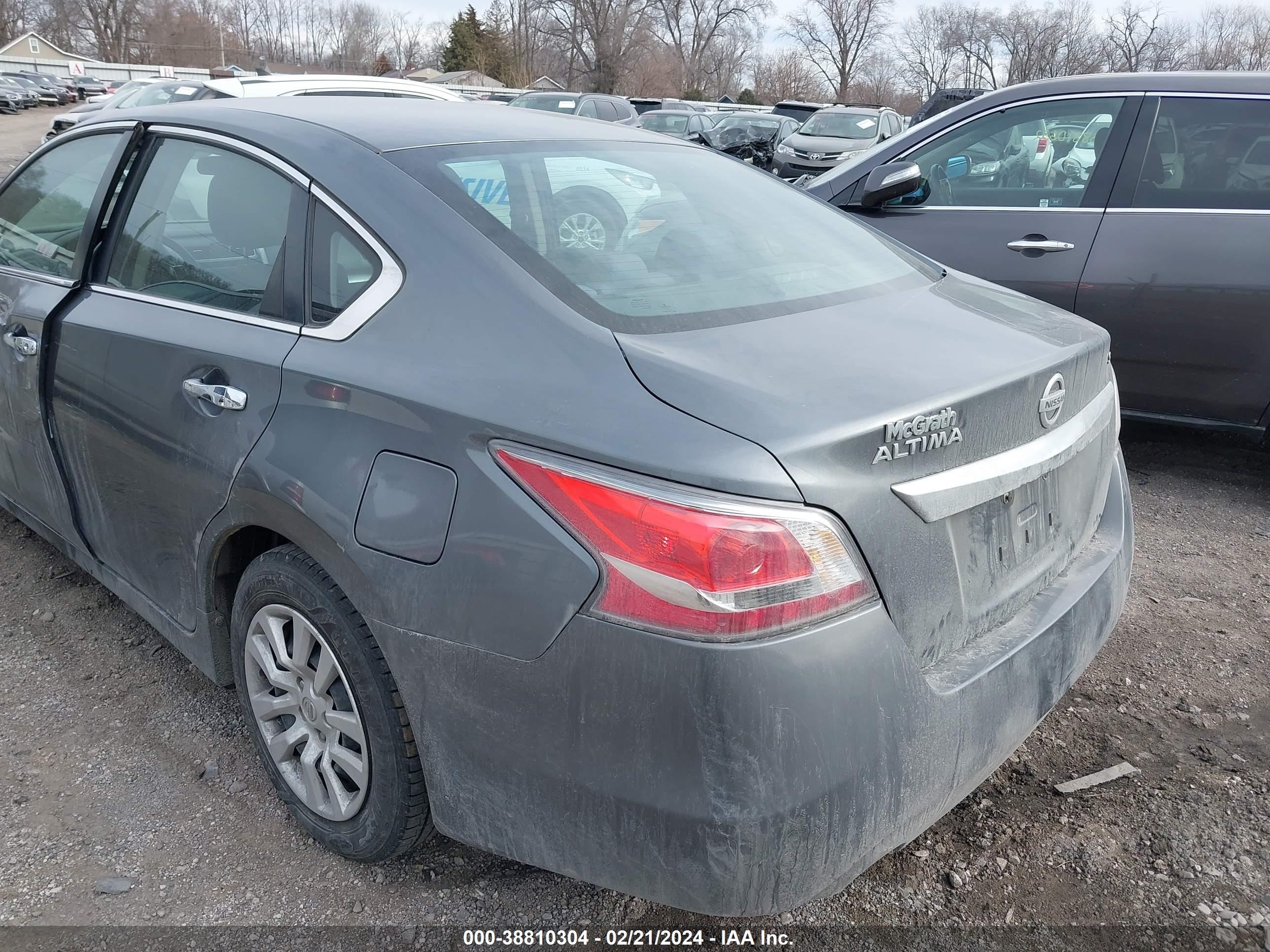 Photo 2 VIN: 1N4AL3AP5FN388949 - NISSAN ALTIMA 