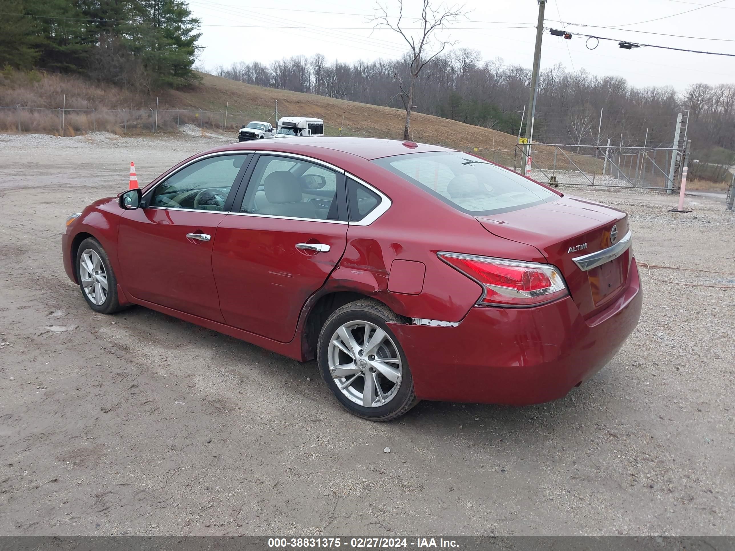 Photo 2 VIN: 1N4AL3AP5FN408195 - NISSAN ALTIMA 