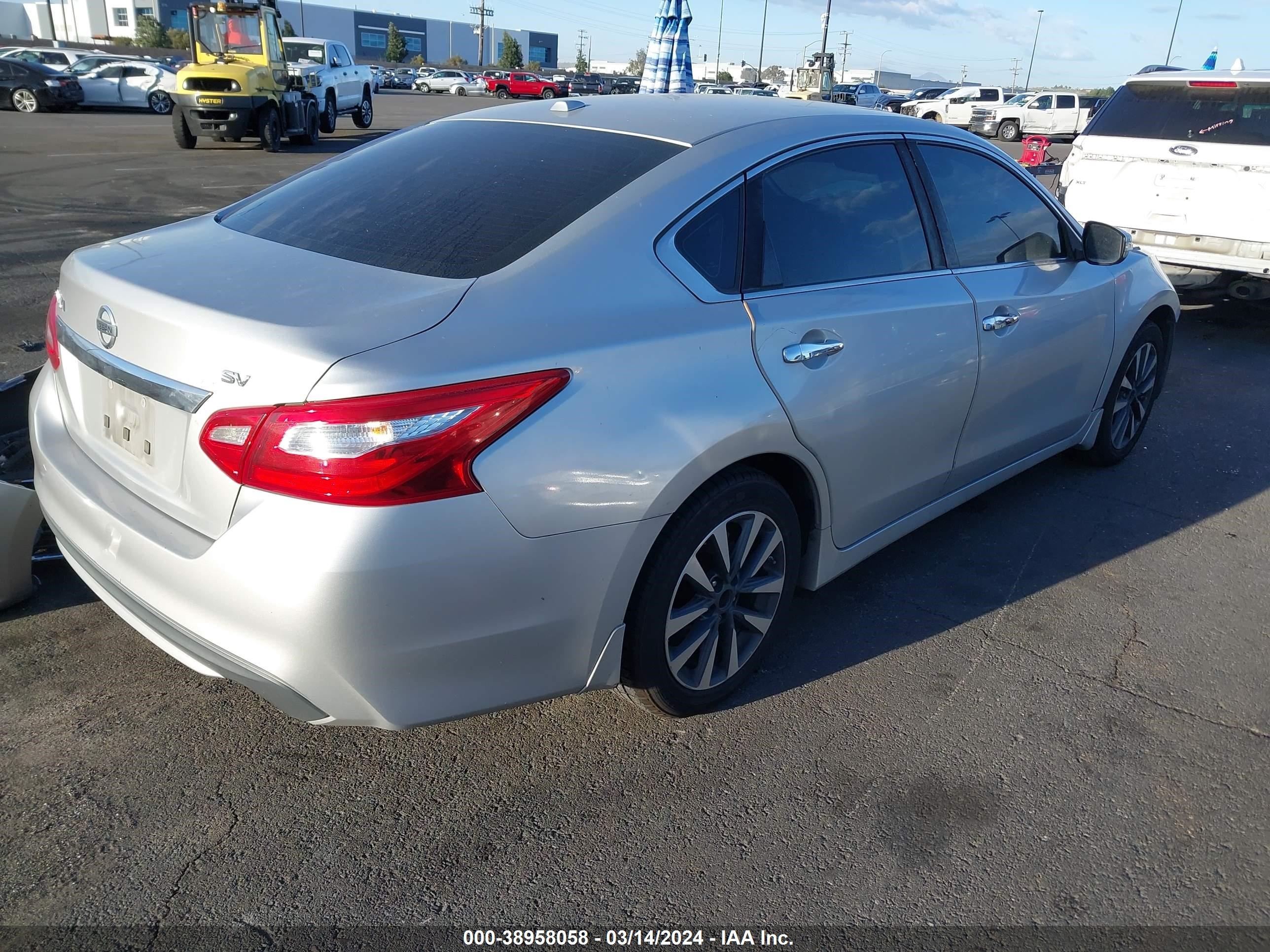 Photo 3 VIN: 1N4AL3AP5GC147101 - NISSAN ALTIMA 