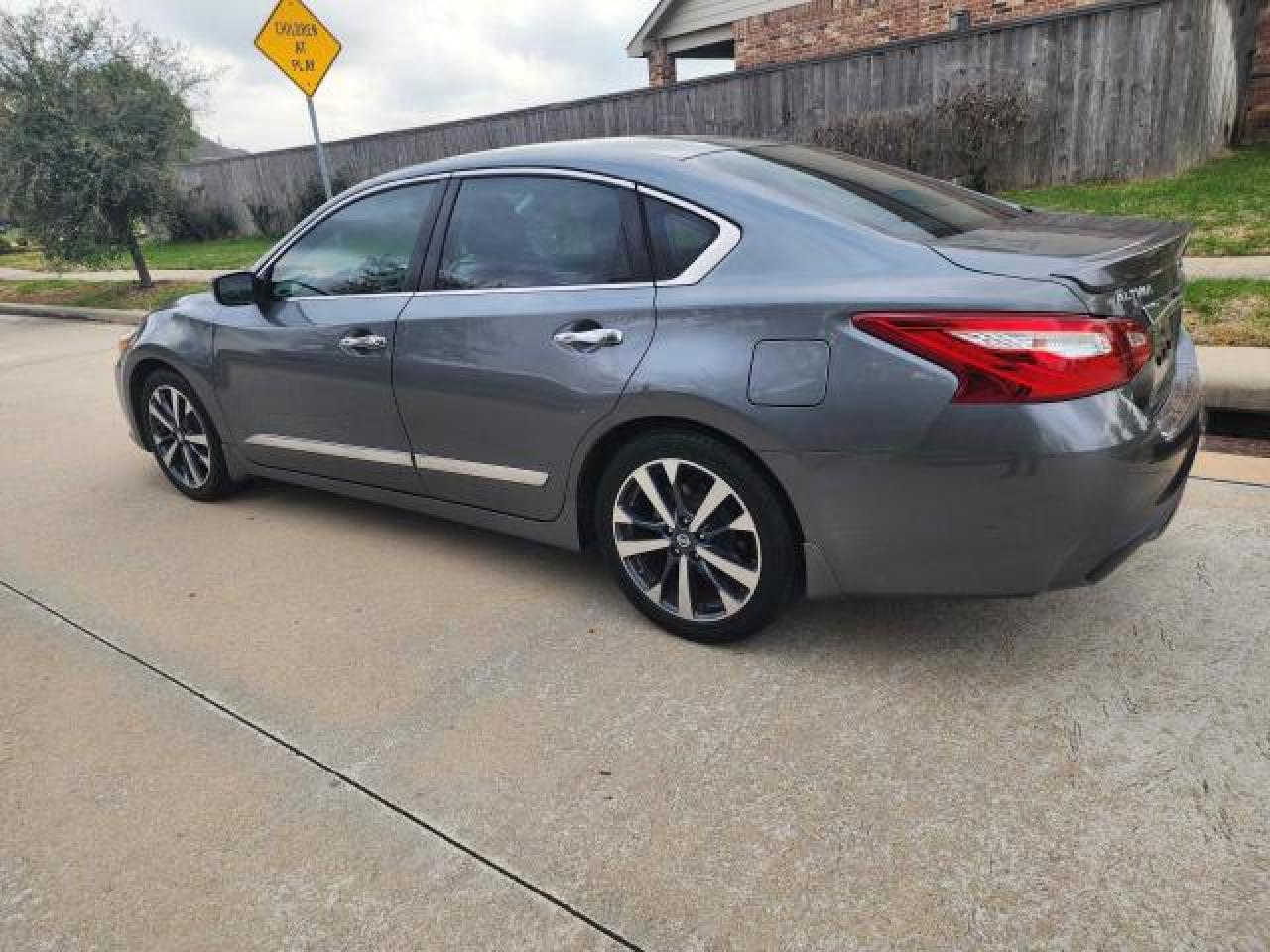 Photo 3 VIN: 1N4AL3AP5GC266010 - NISSAN ALTIMA 