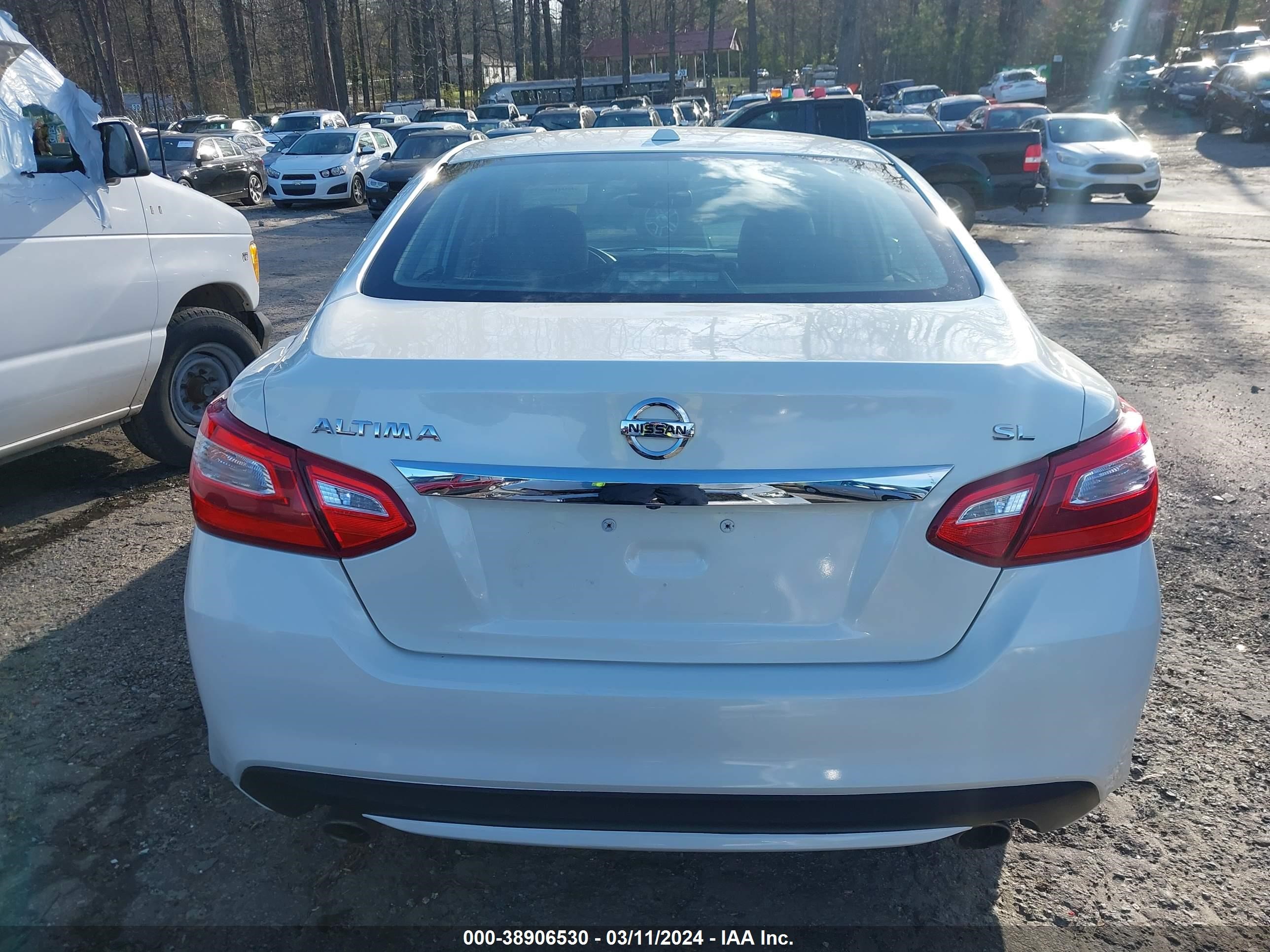 Photo 15 VIN: 1N4AL3AP5HC258135 - NISSAN ALTIMA 