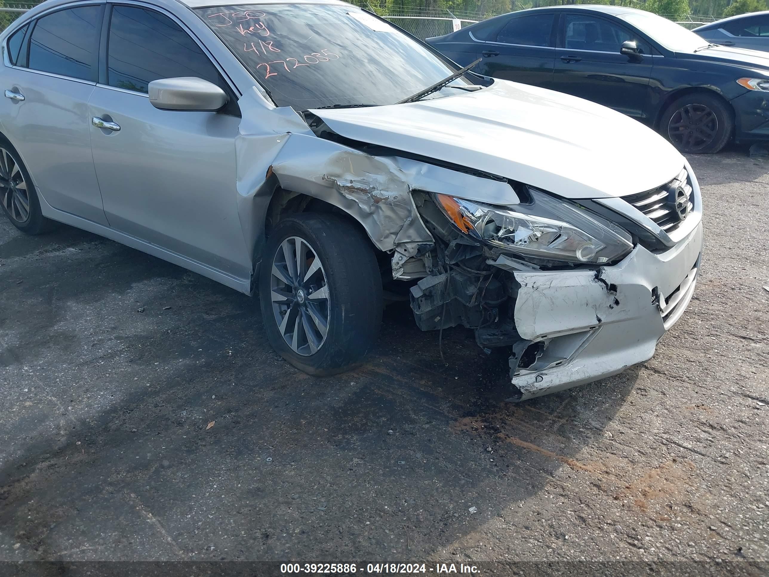 Photo 5 VIN: 1N4AL3AP5HC272035 - NISSAN ALTIMA 