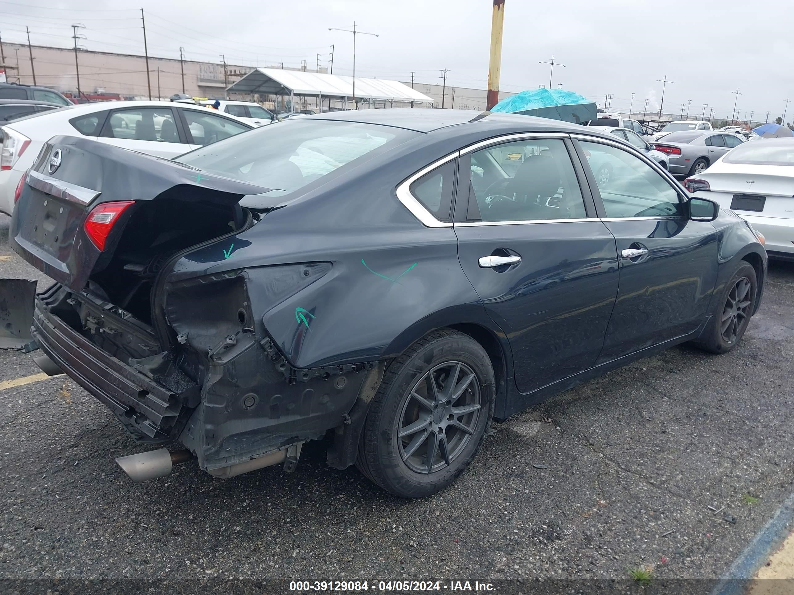 Photo 3 VIN: 1N4AL3AP5HC484806 - NISSAN ALTIMA 