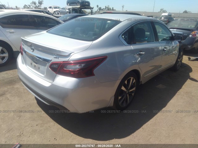 Photo 3 VIN: 1N4AL3AP5HN324767 - NISSAN ALTIMA 