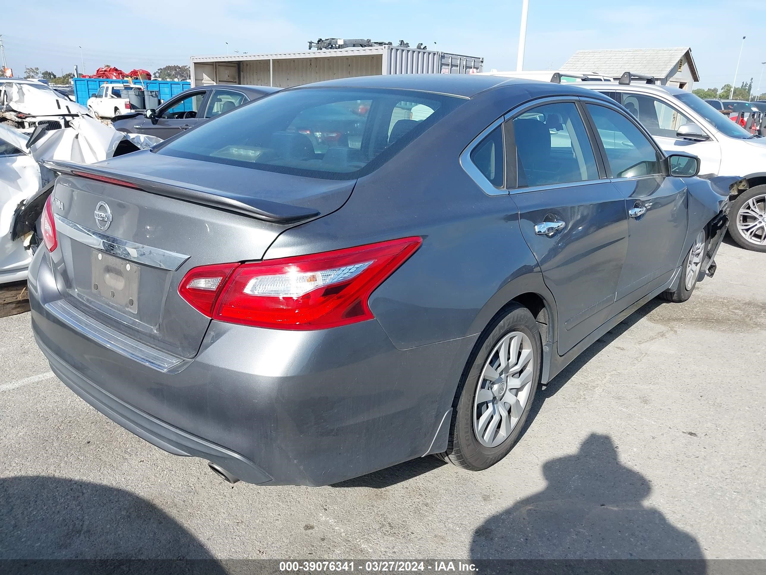 Photo 3 VIN: 1N4AL3AP5HN362032 - NISSAN ALTIMA 