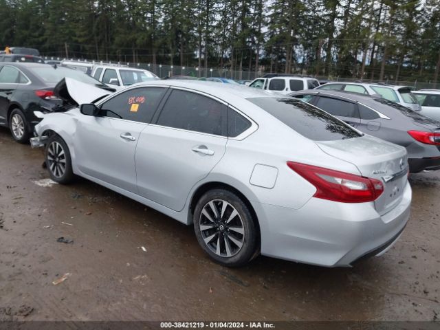 Photo 2 VIN: 1N4AL3AP5JC120617 - NISSAN ALTIMA 