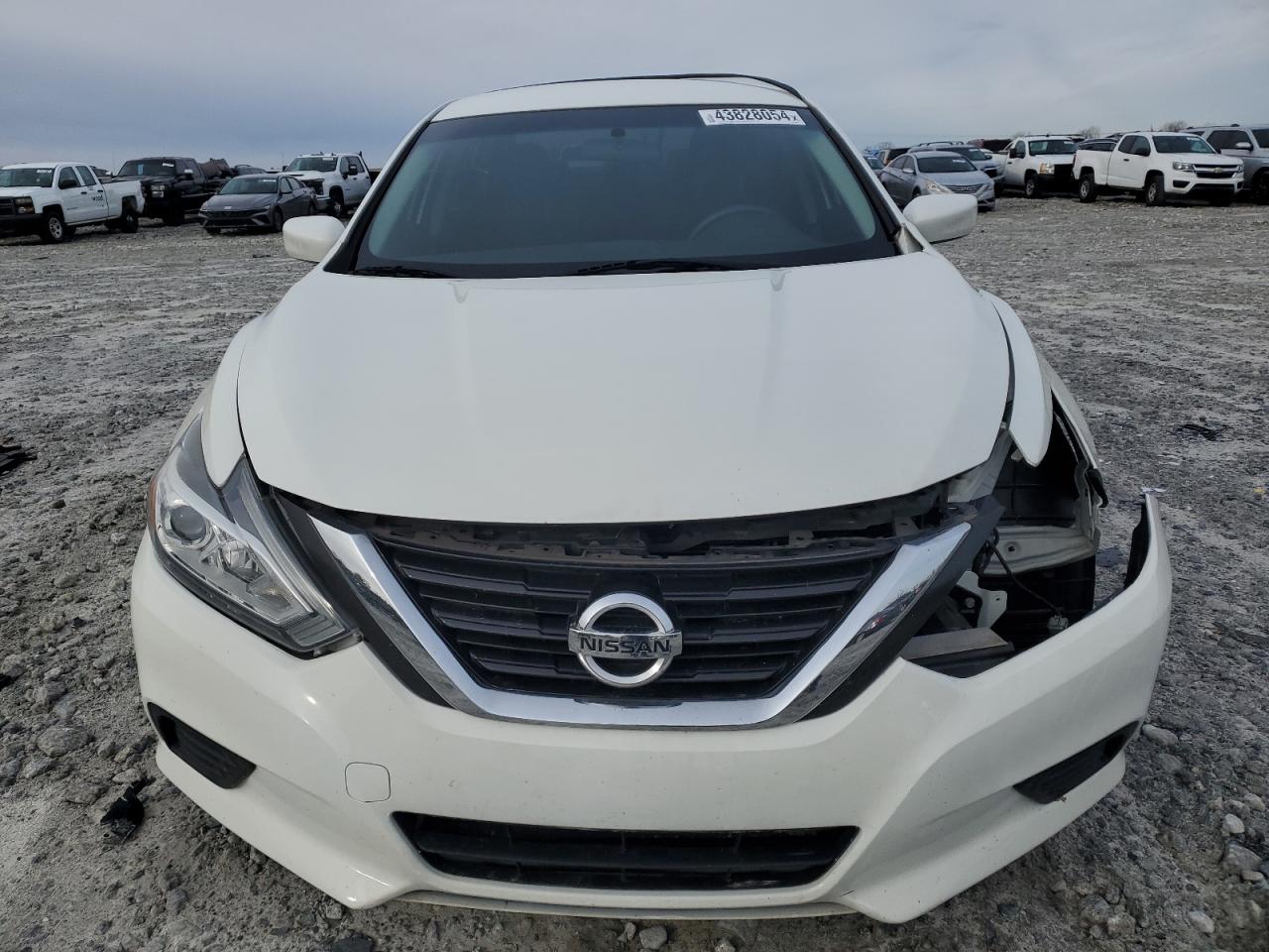 Photo 4 VIN: 1N4AL3AP5JC140642 - NISSAN ALTIMA 