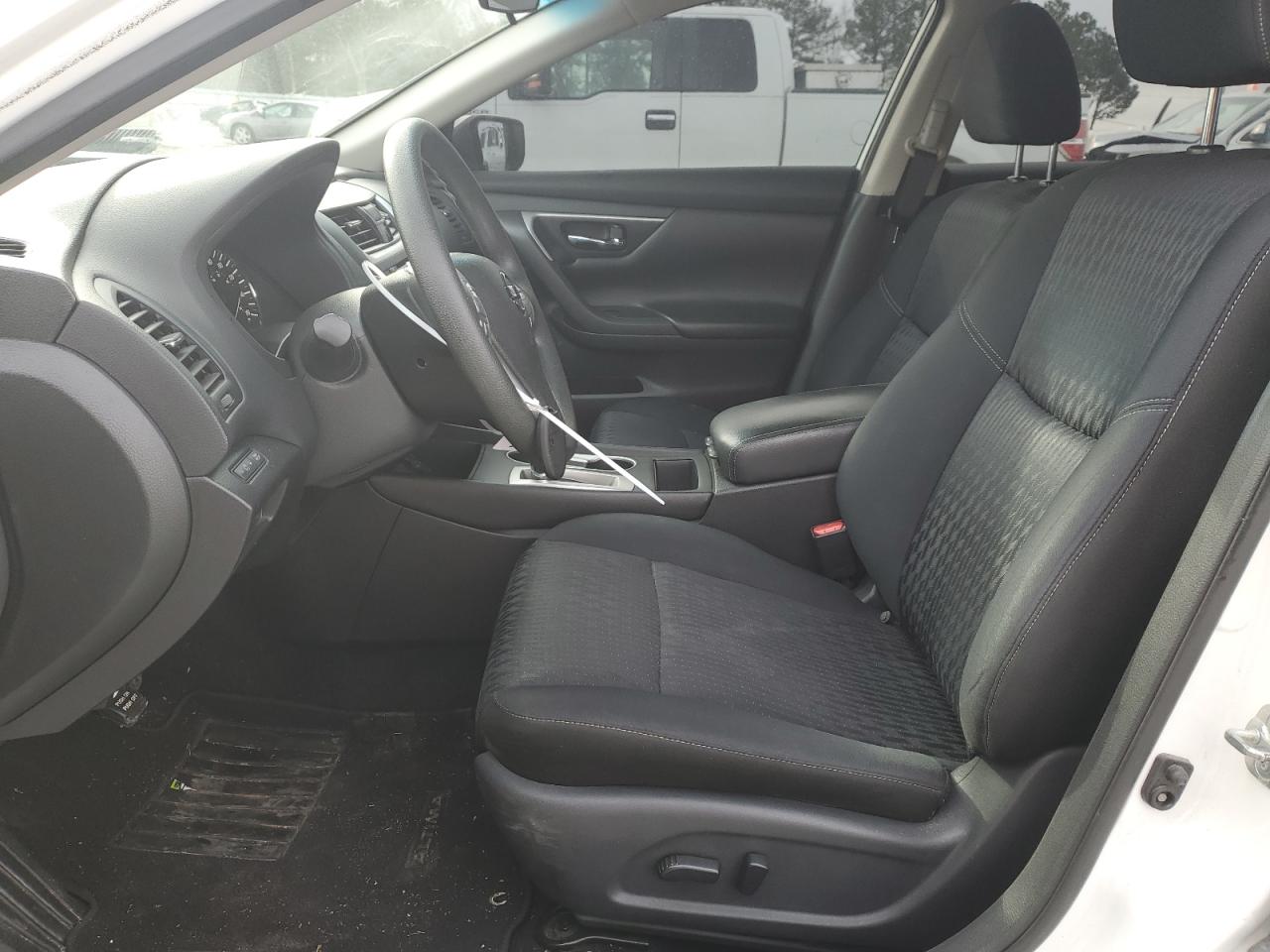 Photo 6 VIN: 1N4AL3AP5JC140642 - NISSAN ALTIMA 