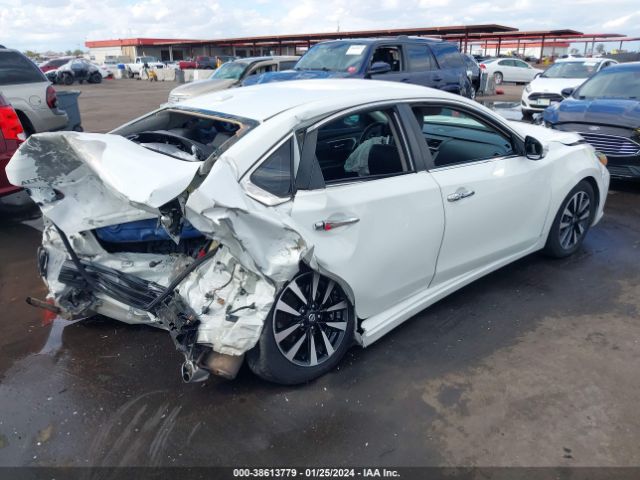 Photo 3 VIN: 1N4AL3AP5JC177416 - NISSAN ALTIMA 