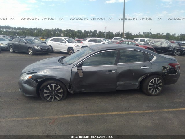 Photo 5 VIN: 1N4AL3AP5JC211208 - NISSAN ALTIMA 