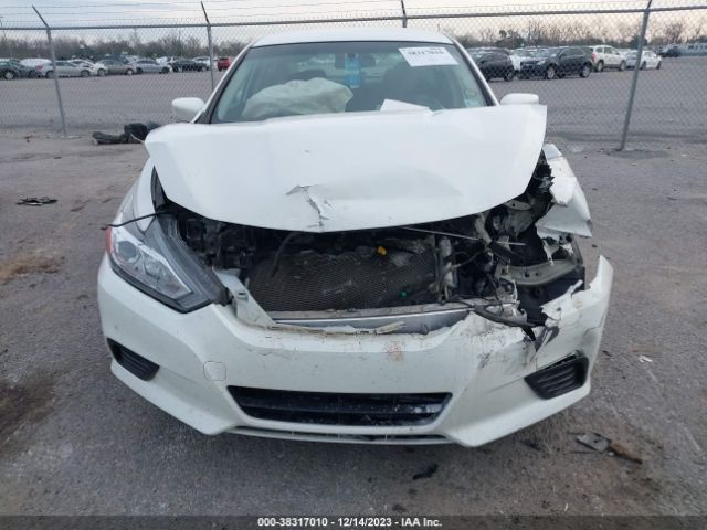 Photo 5 VIN: 1N4AL3AP5JC216764 - NISSAN ALTIMA 