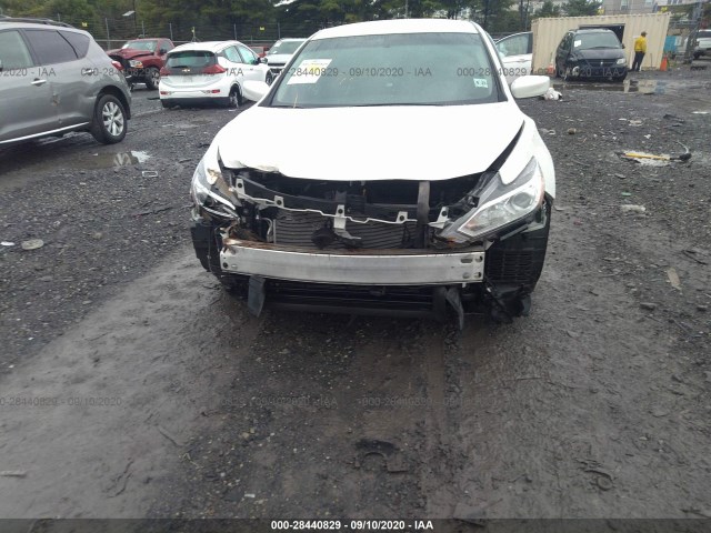 Photo 5 VIN: 1N4AL3AP5JC256360 - NISSAN ALTIMA 