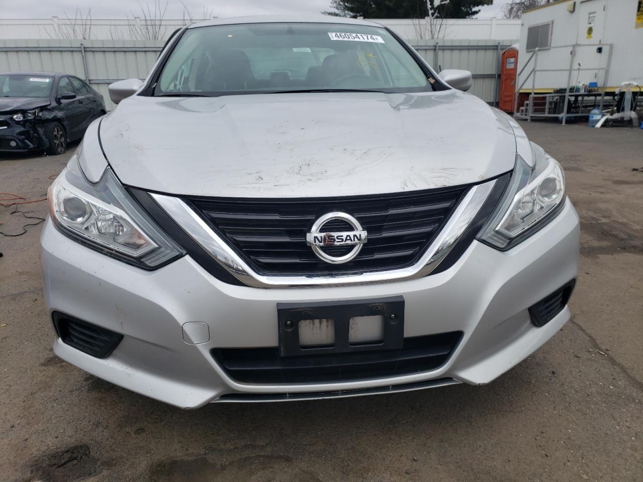 Photo 4 VIN: 1N4AL3AP5JC262966 - NISSAN ALTIMA 