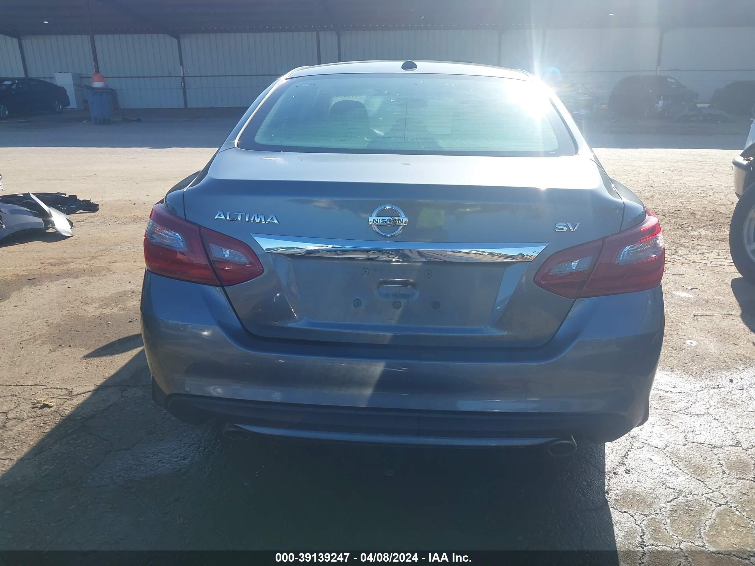 Photo 15 VIN: 1N4AL3AP5JC263616 - NISSAN ALTIMA 