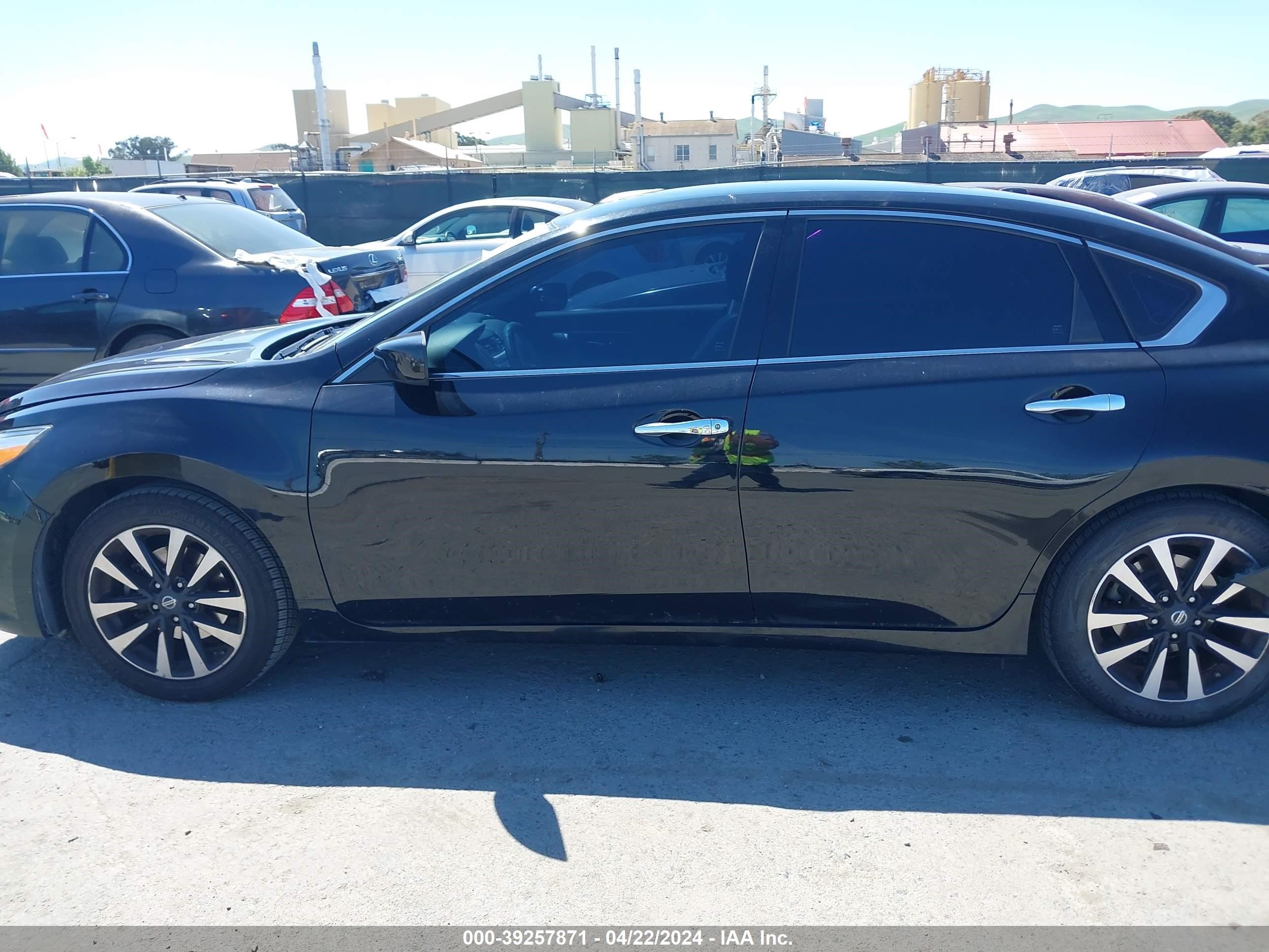 Photo 13 VIN: 1N4AL3AP5JC274132 - NISSAN ALTIMA 