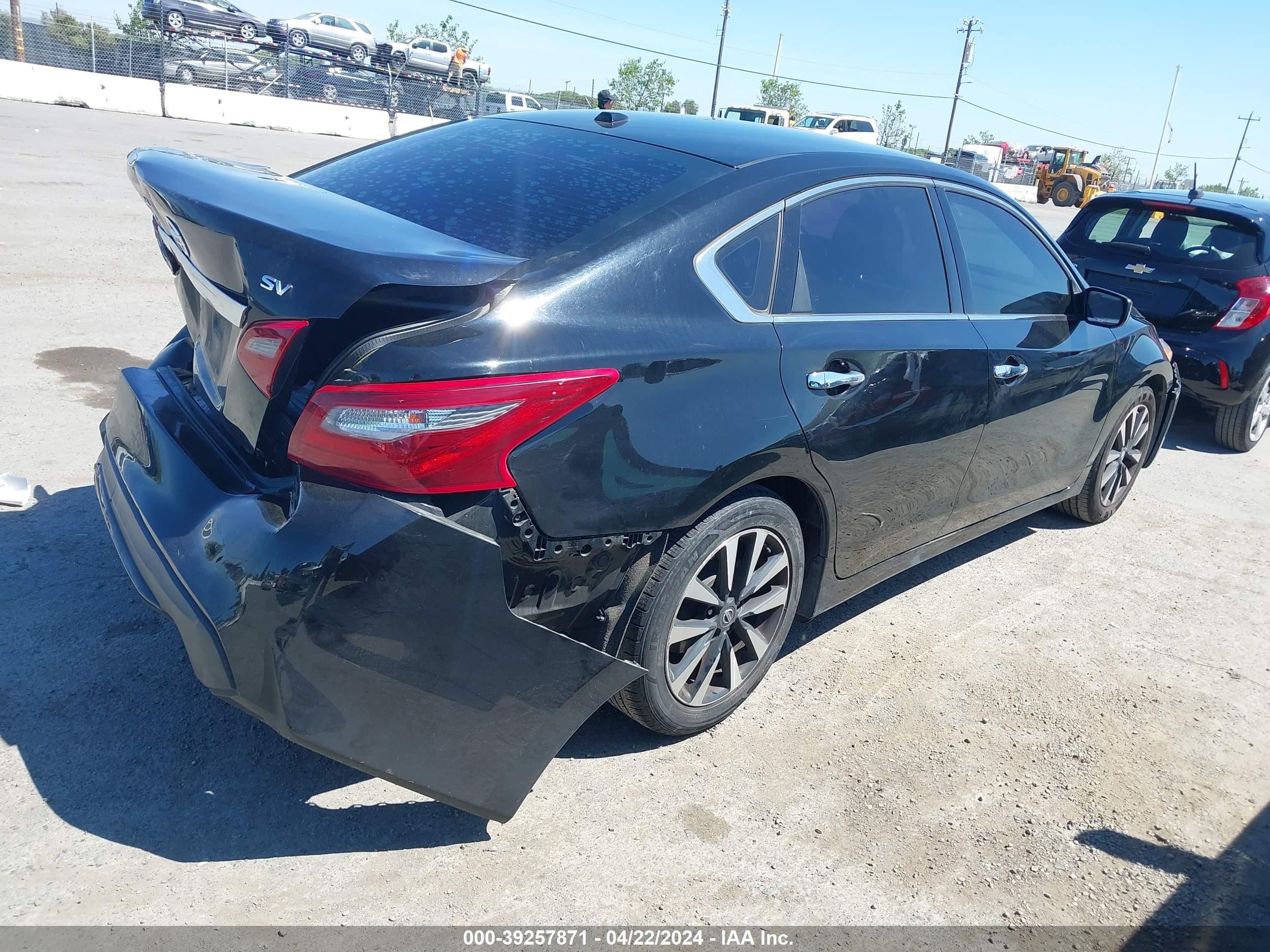 Photo 3 VIN: 1N4AL3AP5JC274132 - NISSAN ALTIMA 